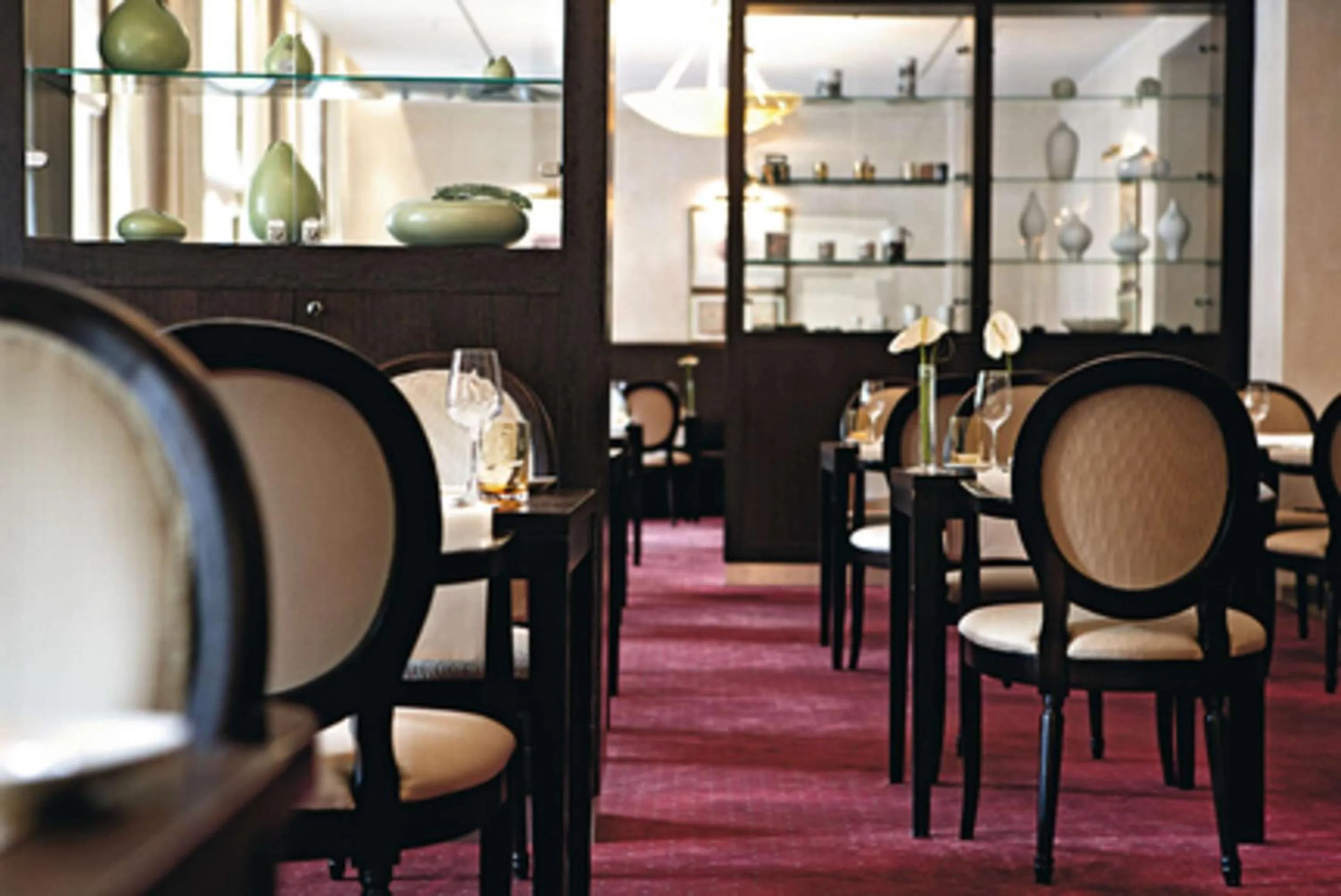 Restaurant/places to eat in Metropolitan Hotel by Flemings