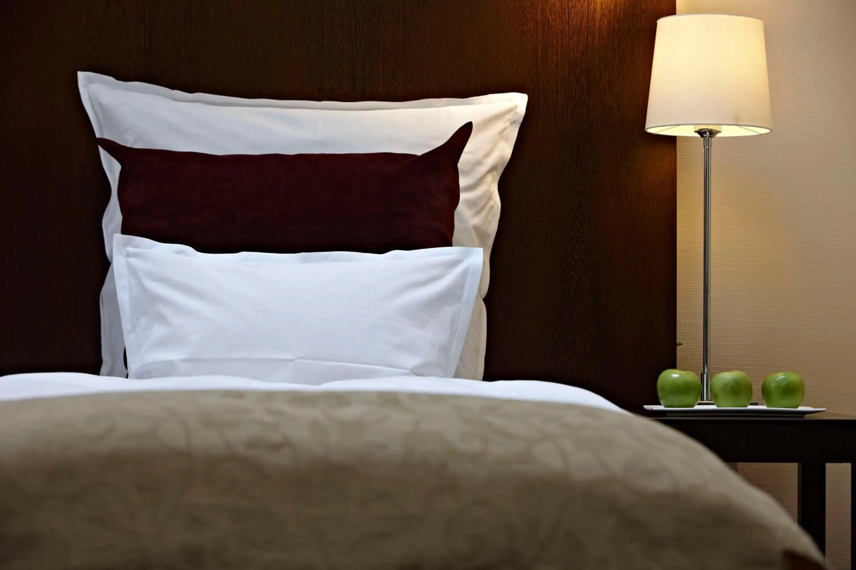 Bed in Metropolitan Hotel by Flemings