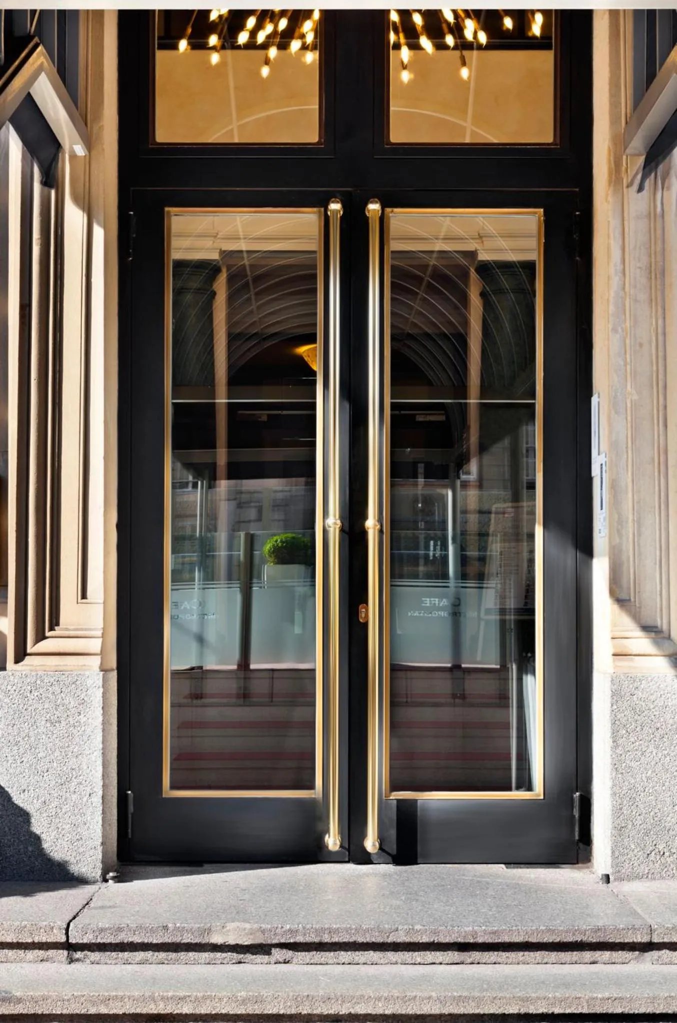 Facade/entrance in Metropolitan Hotel by Flemings