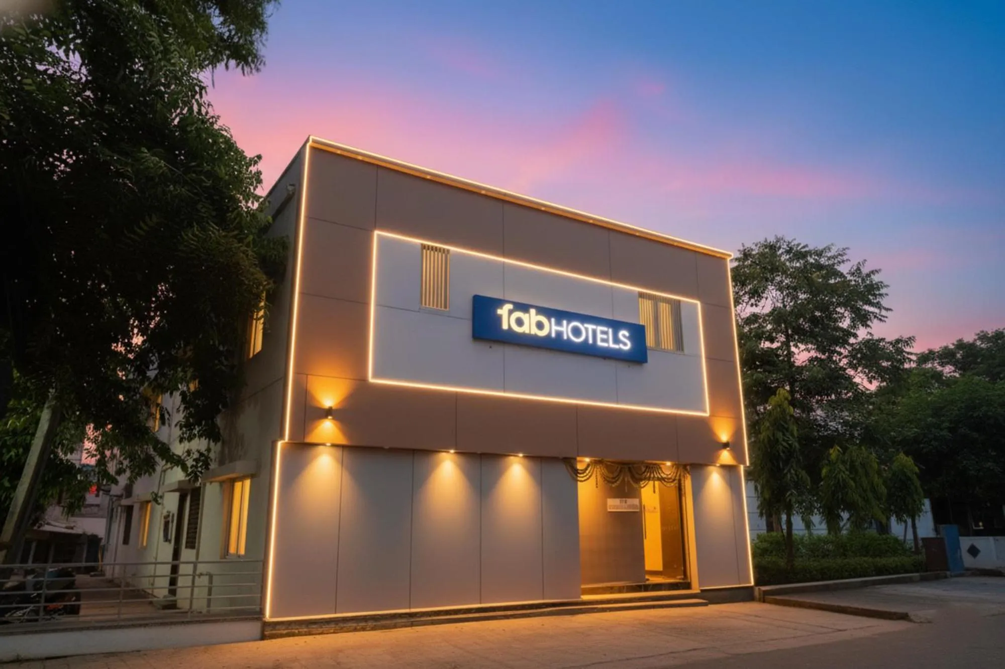 Property building in FabHotel The United - Nr Mumbai International Airport