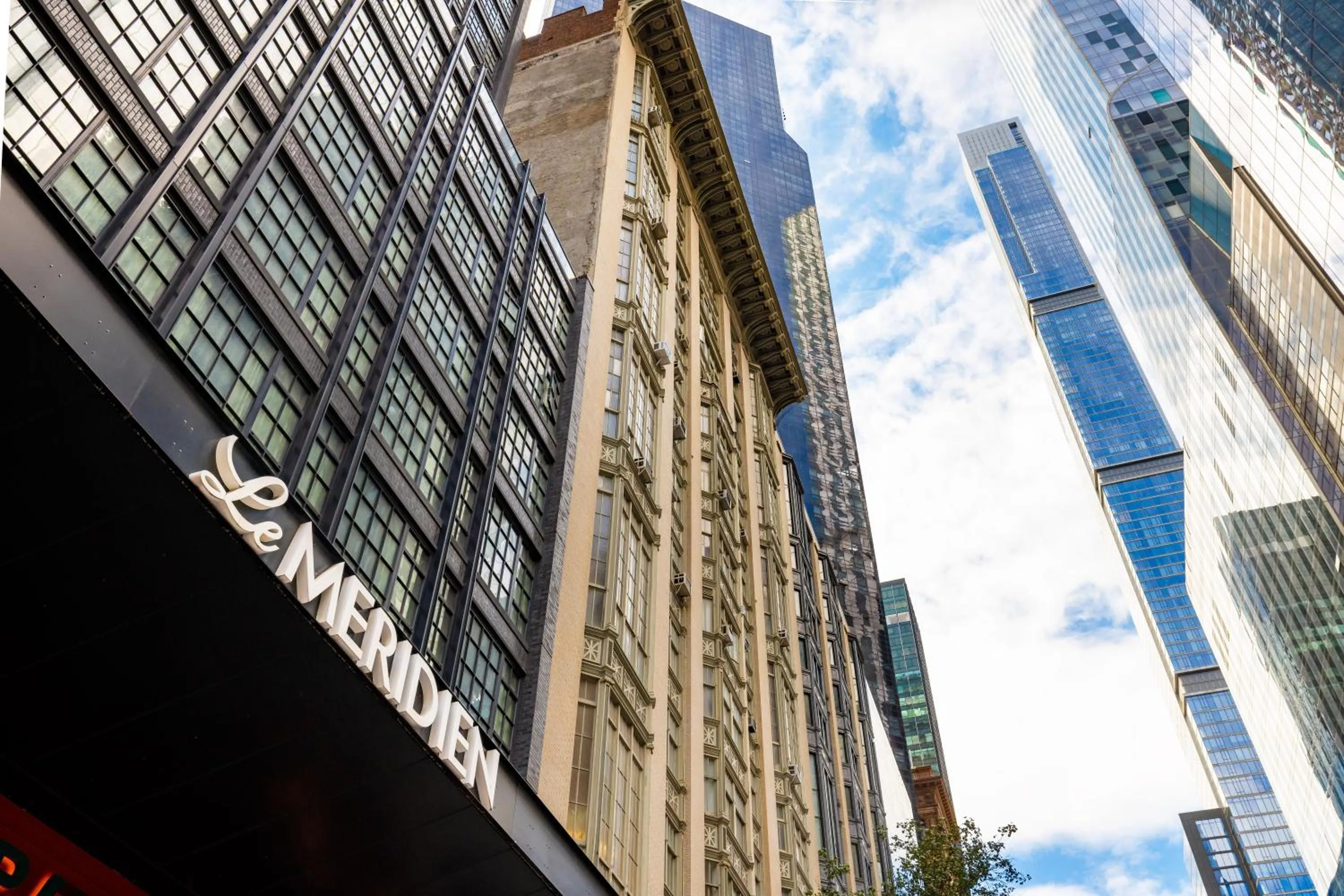 Facade/entrance in Le Meridien New York, Central Park