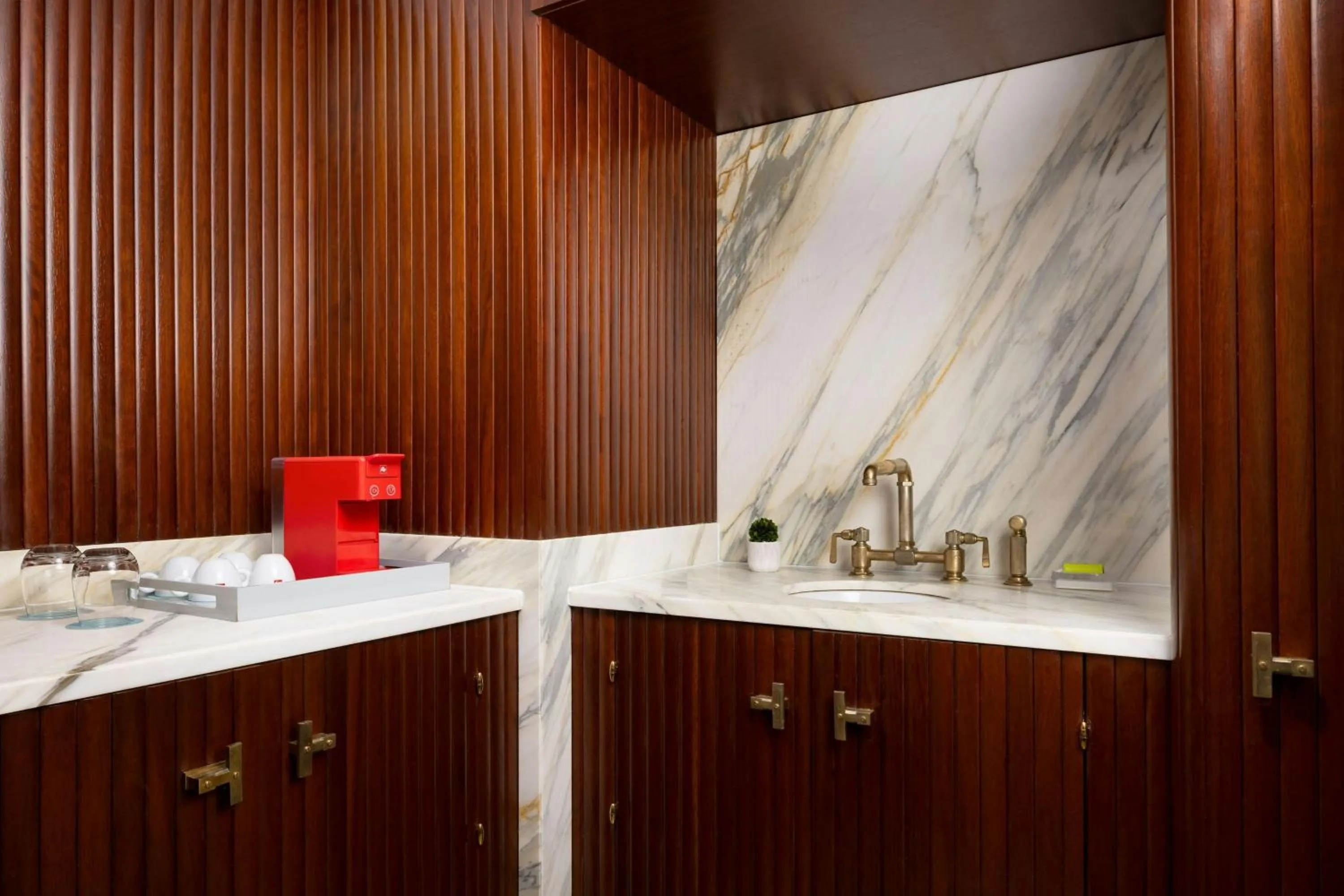 Photo of the whole room in Le Meridien New York, Central Park