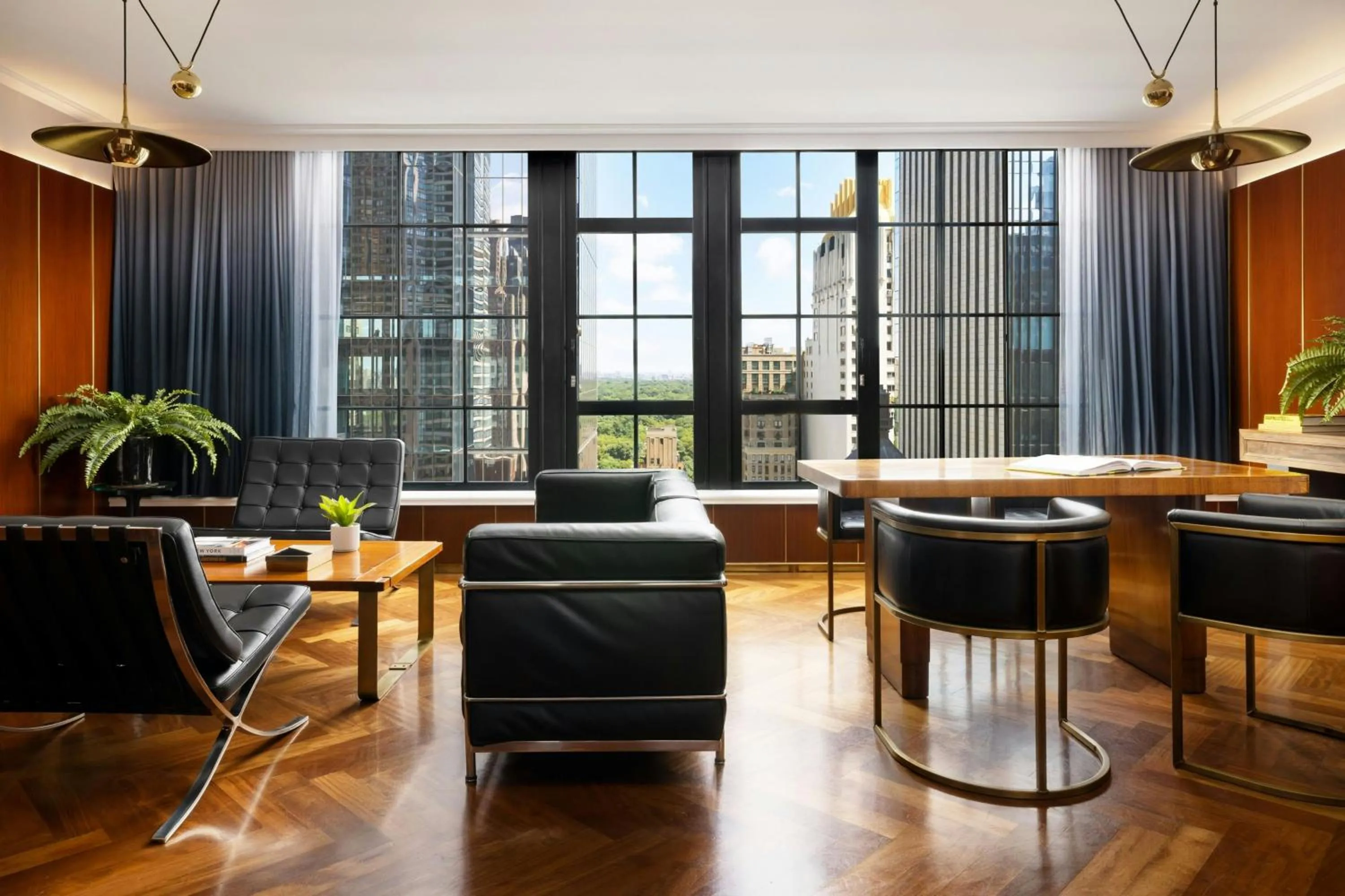 Photo of the whole room in Le Meridien New York, Central Park