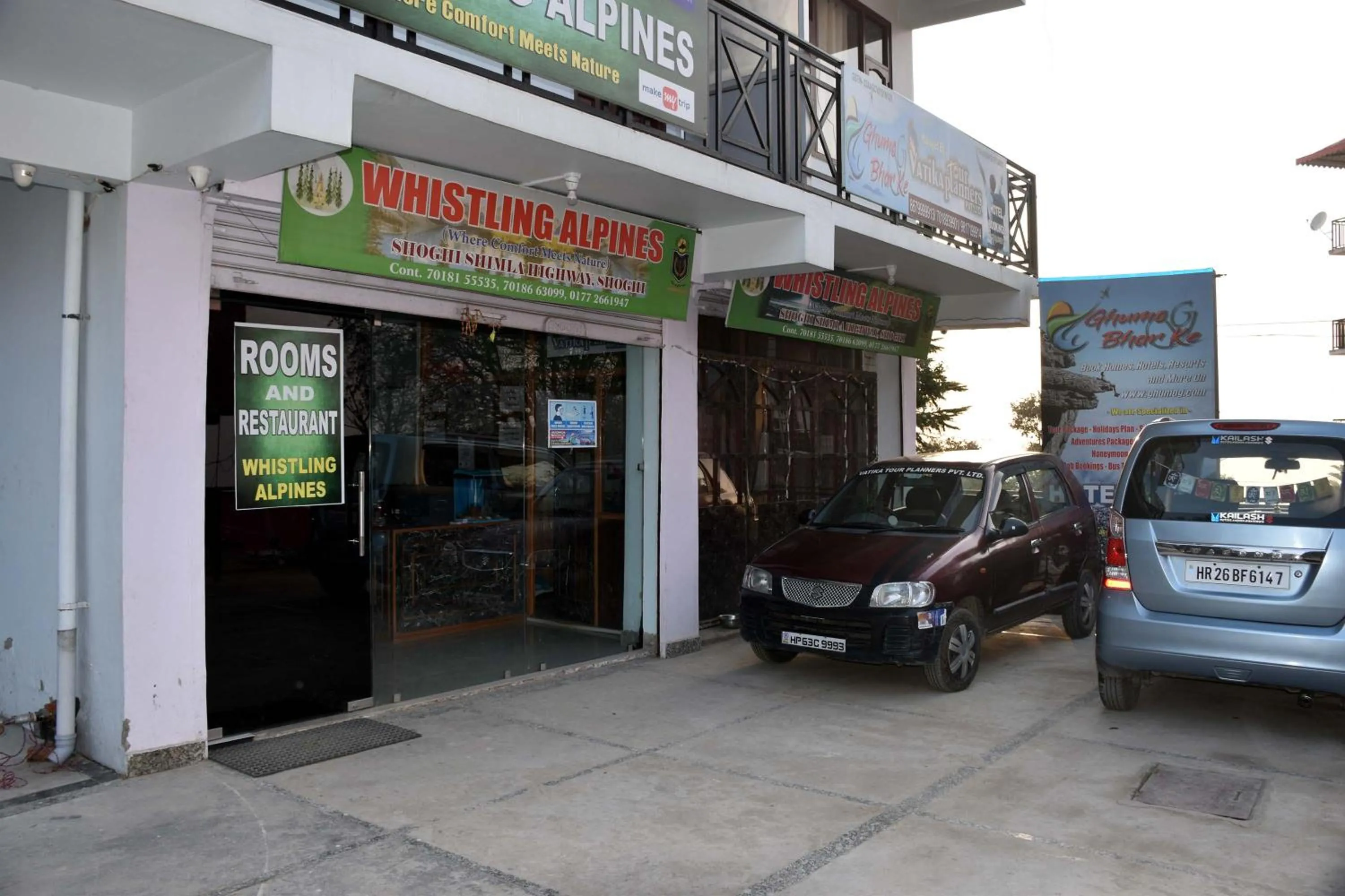 Facade/entrance in Whistling Alpines