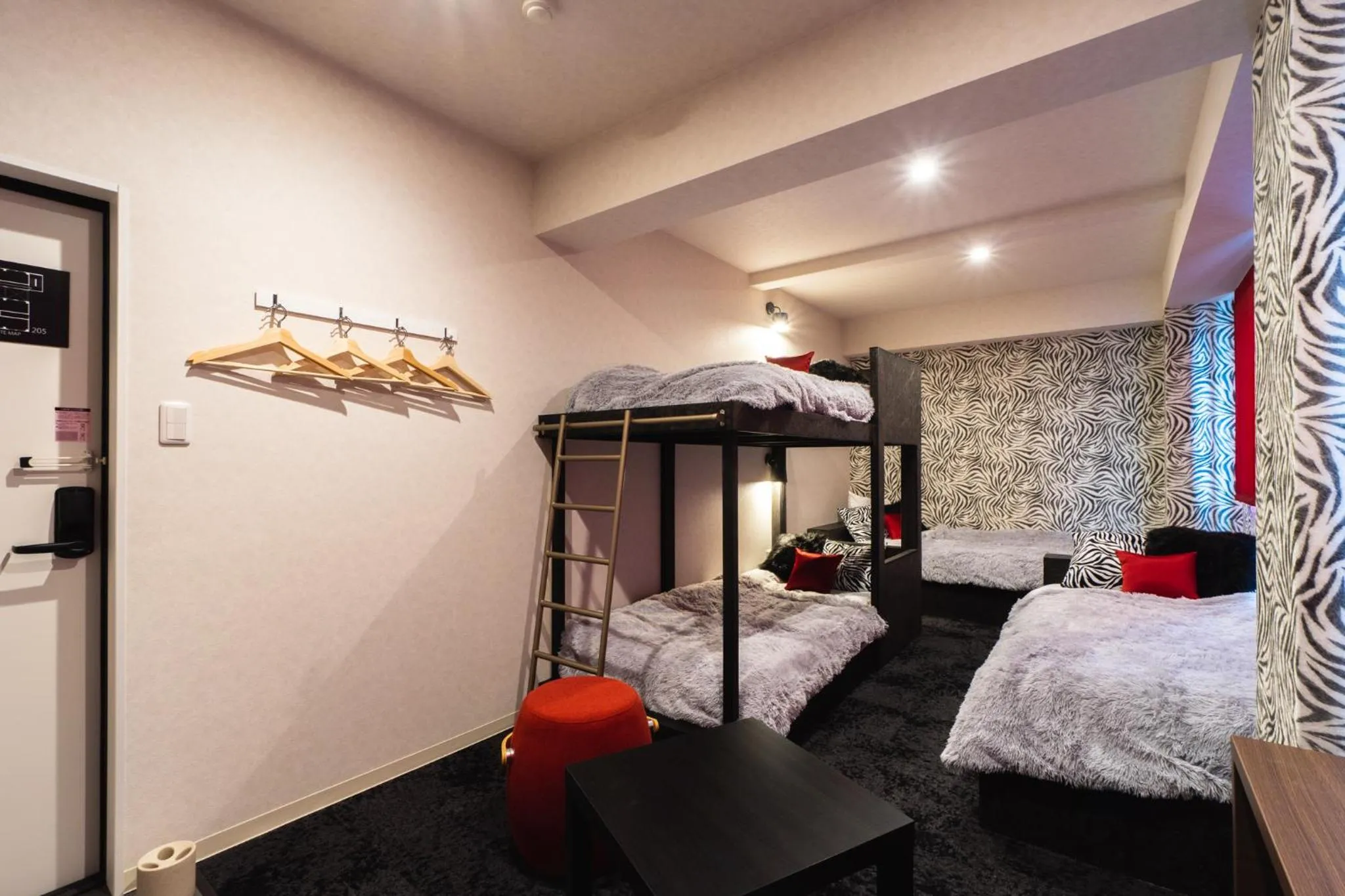 Photo of the whole room, Bed in BAKURO - DOYANEN HOTELs