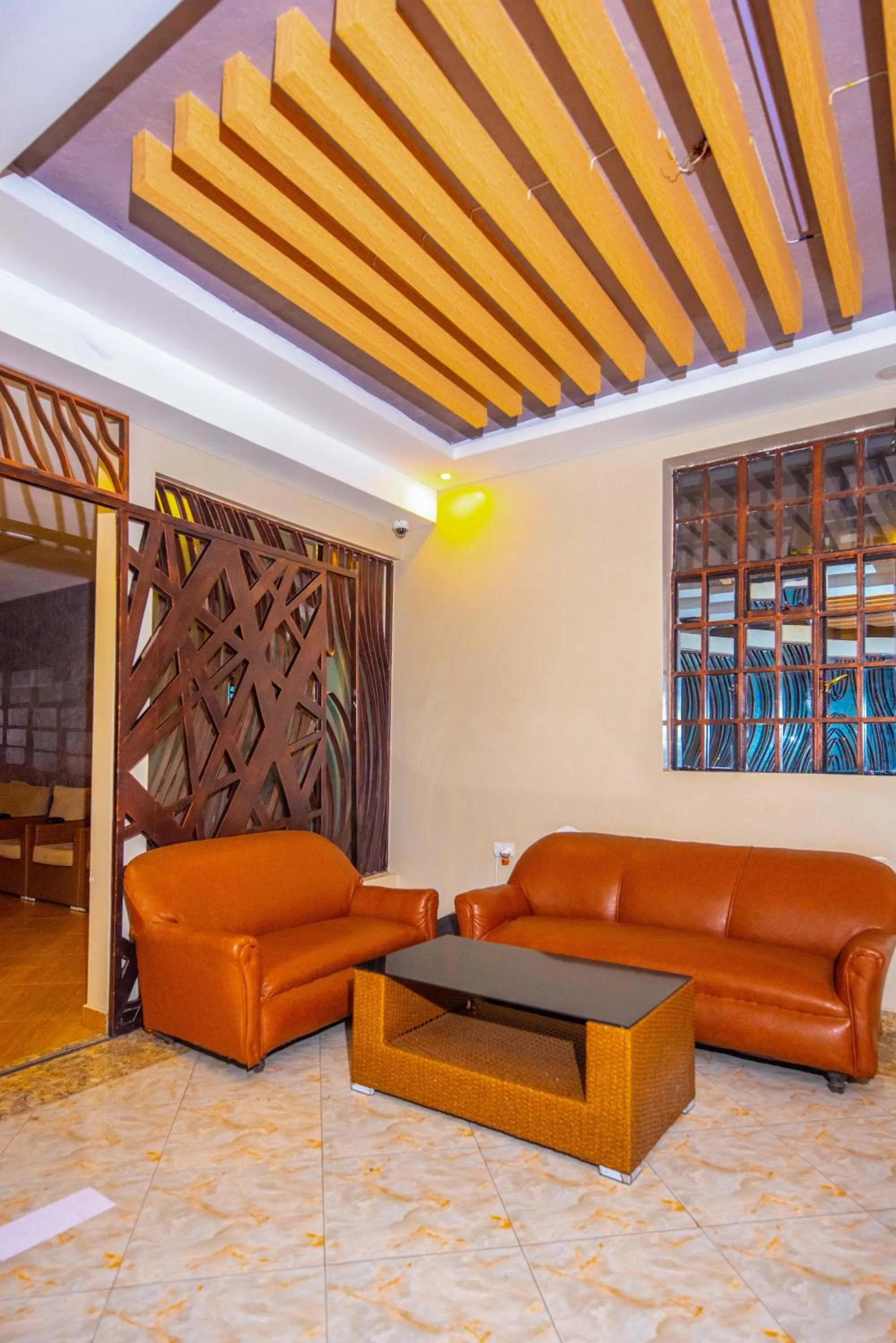 Restaurant/places to eat in Kings Premier Inn