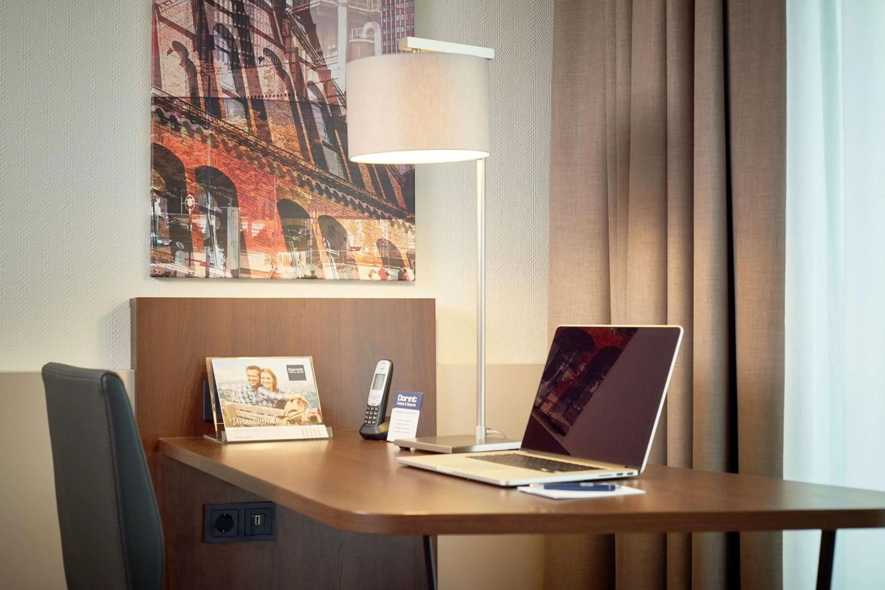 Bedroom in Dorint An den Westfalenhallen Dortmund