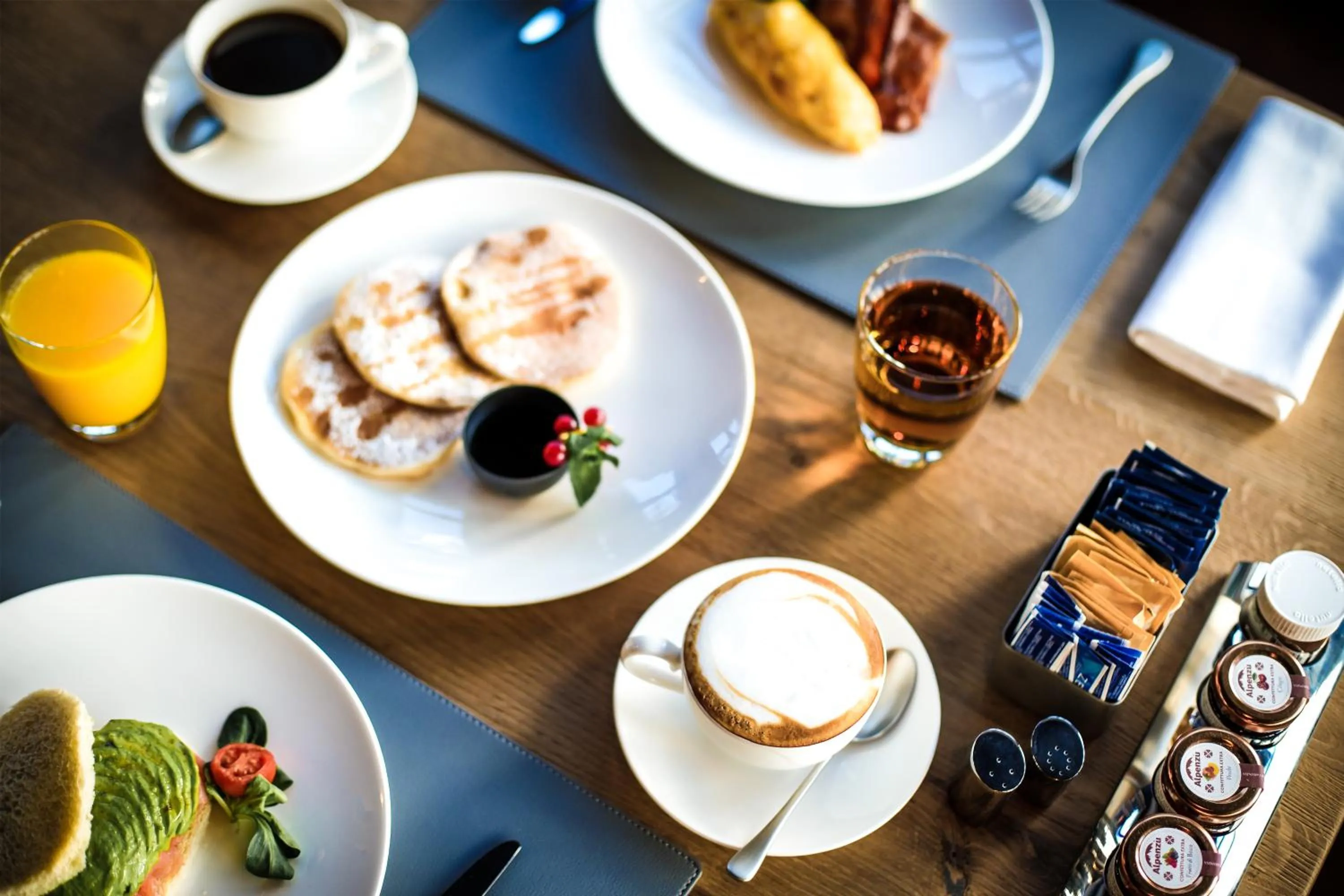 Breakfast in Hotel al Piolet
