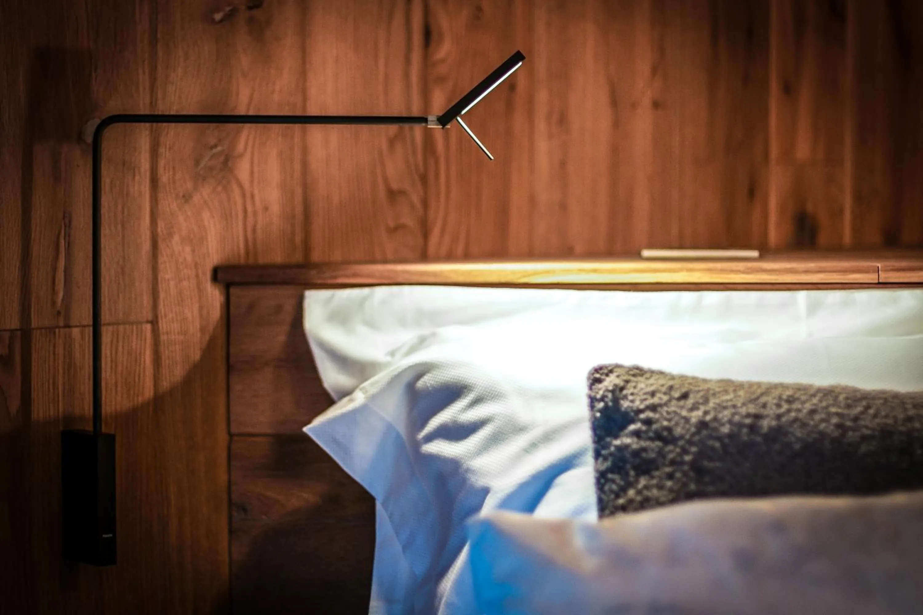 Decorative detail, Bed in Hotel al Piolet