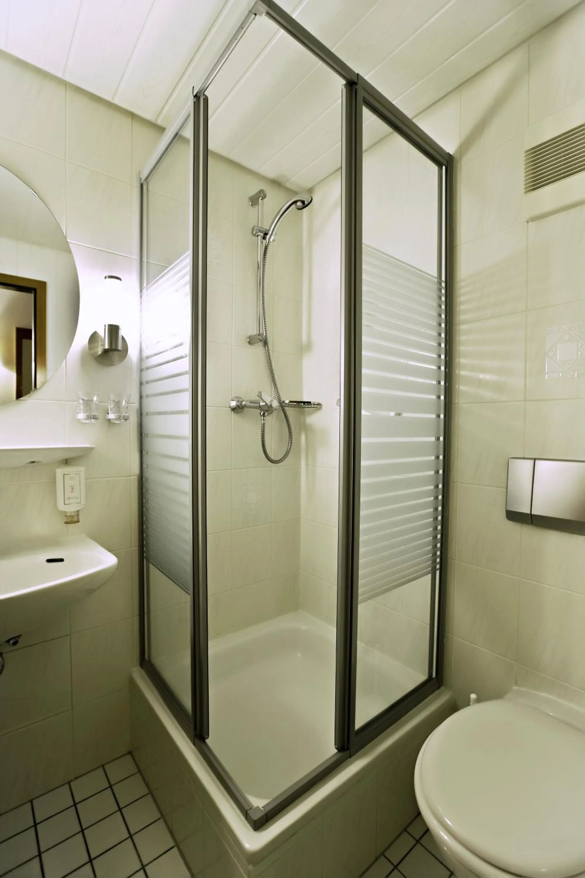 Bathroom in Kleefelder Hof