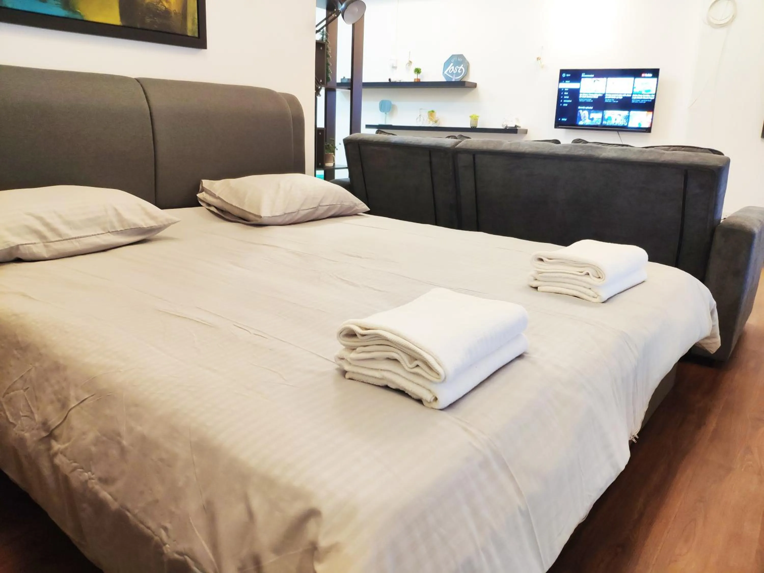 Bed in Parkview KLCC by Salaam Suites, 4 pax