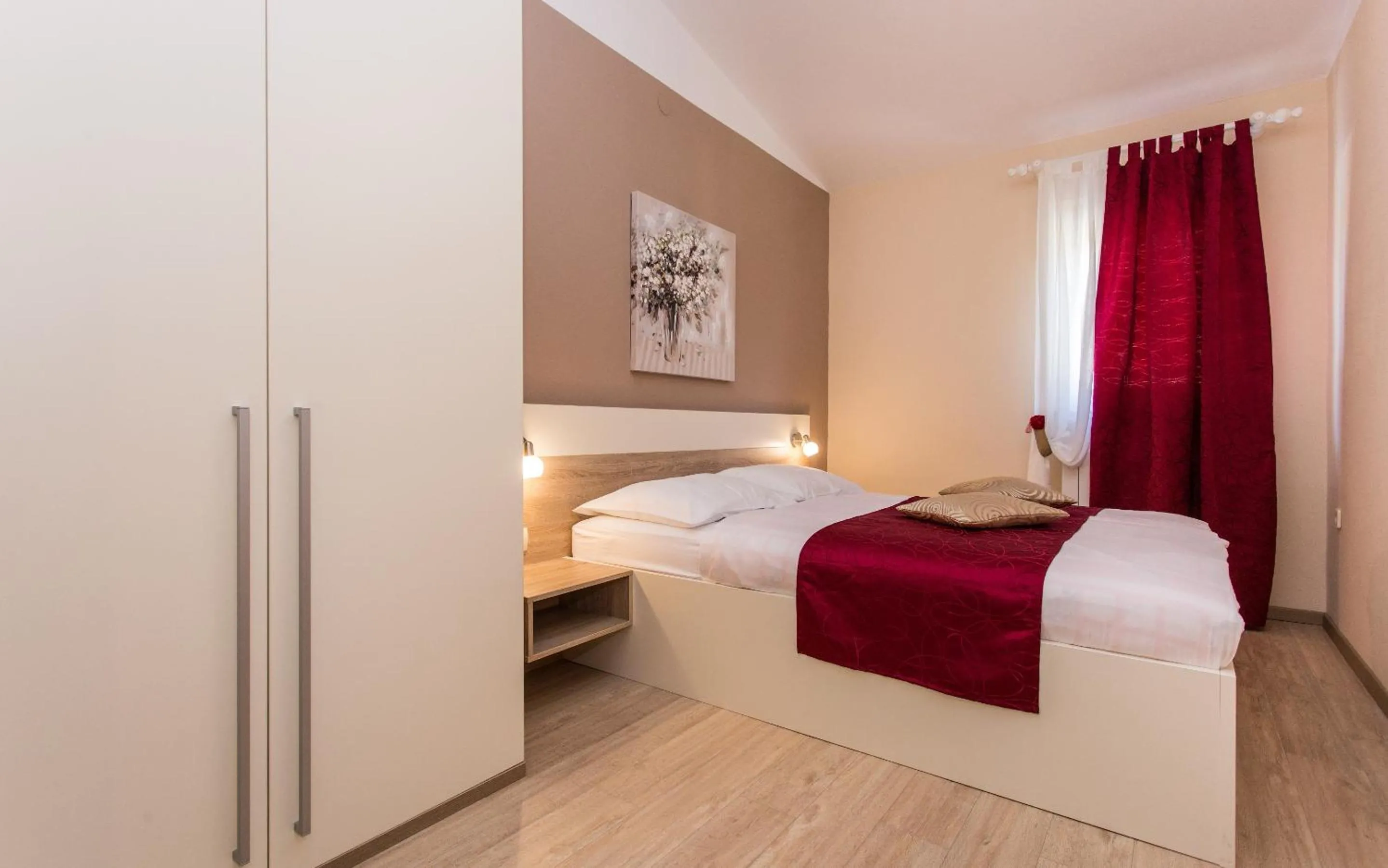Bedroom, Bed in Apartments Polonijo