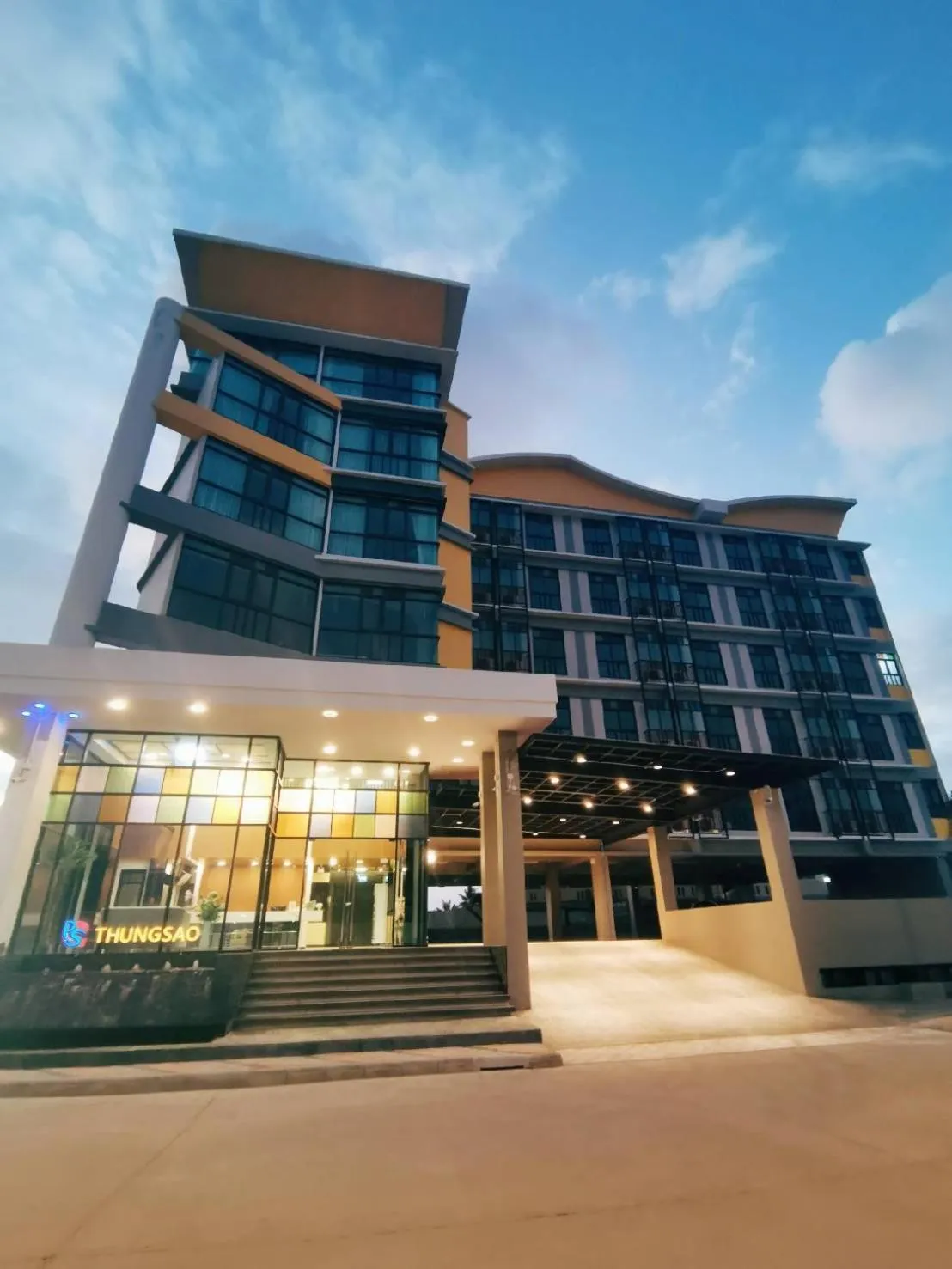 Property building in PS Thungsao Hotel