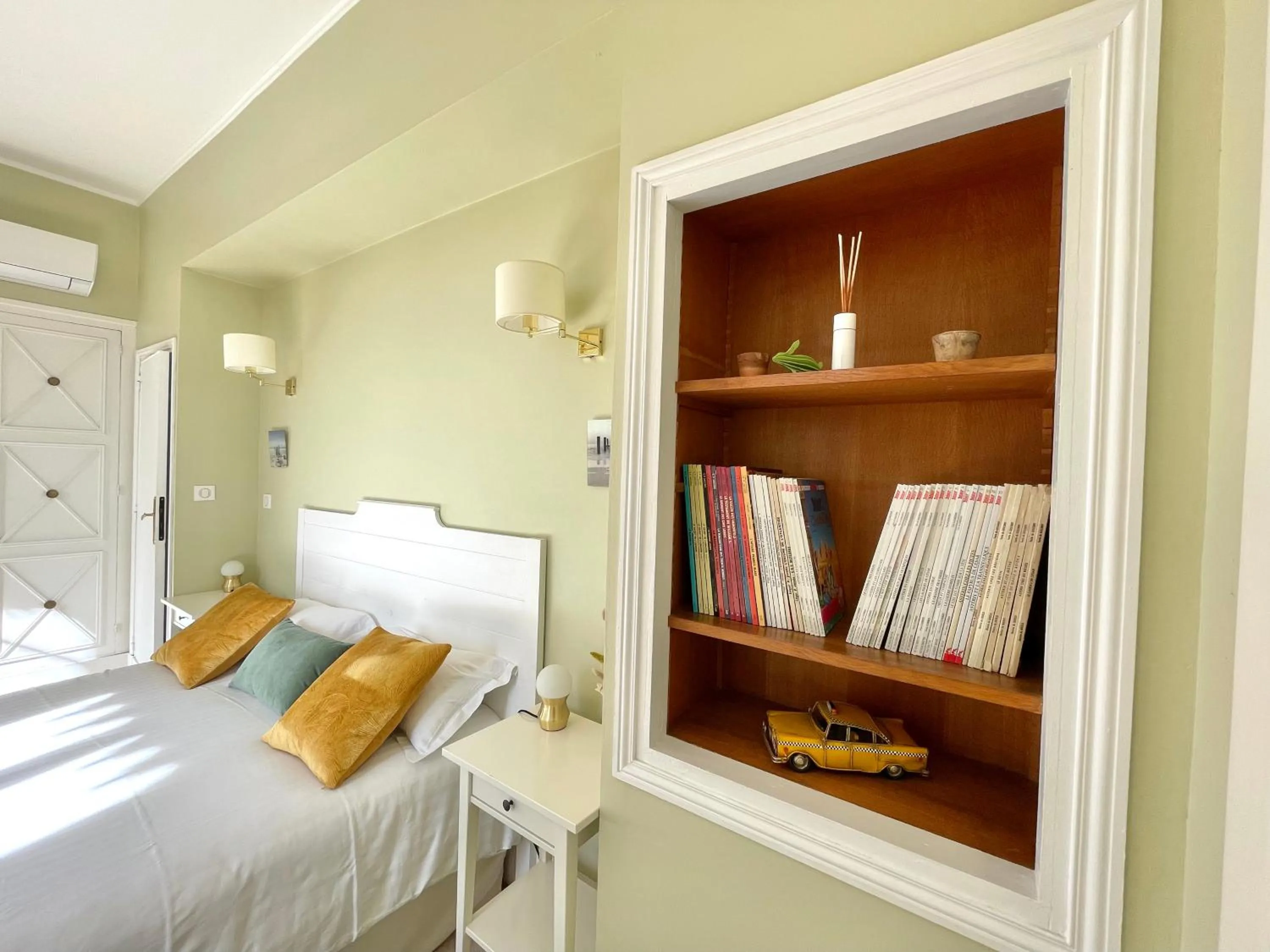 Bed in La Mélanotte