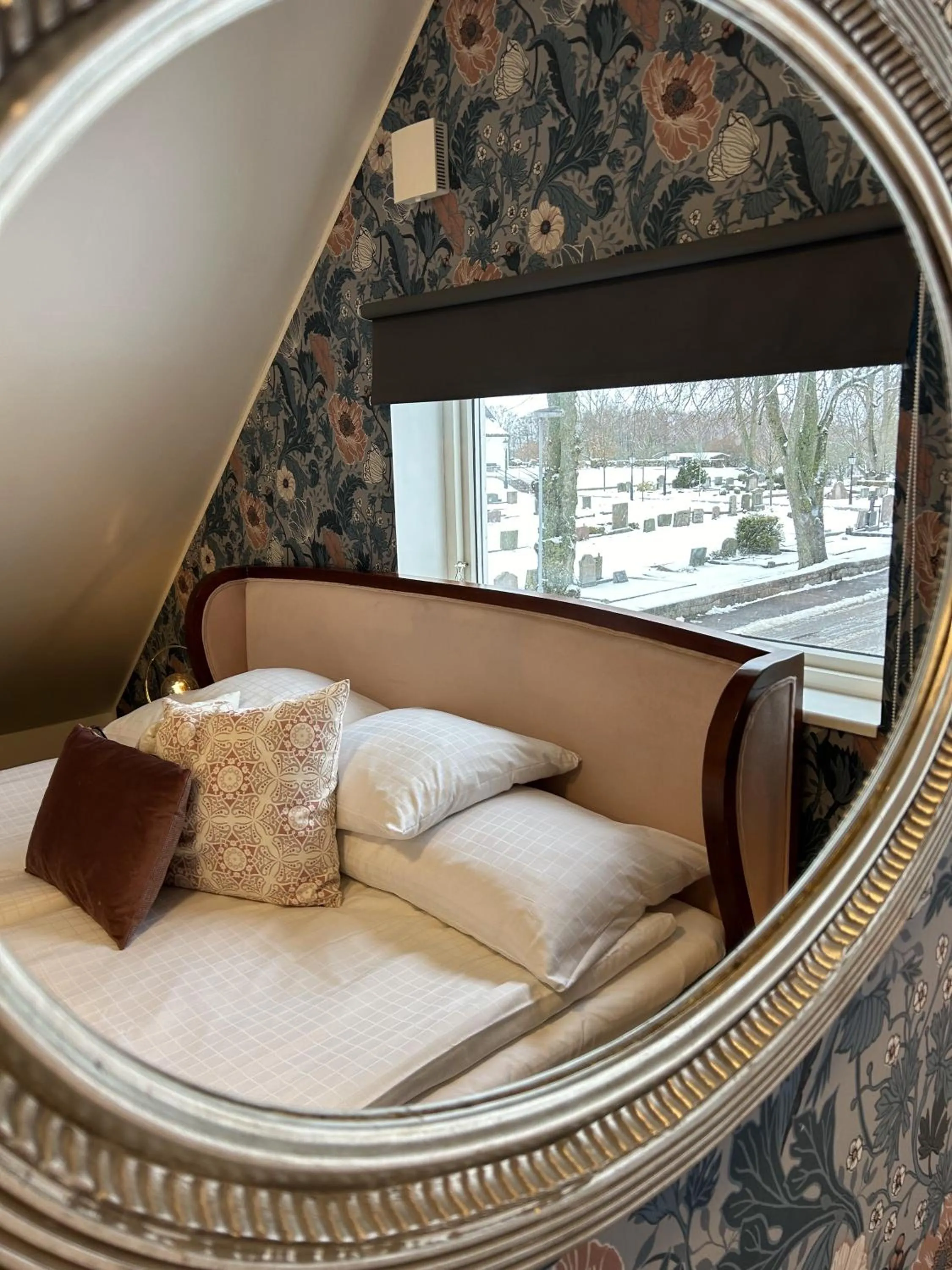 Bed in Halmstad Gårdshotell