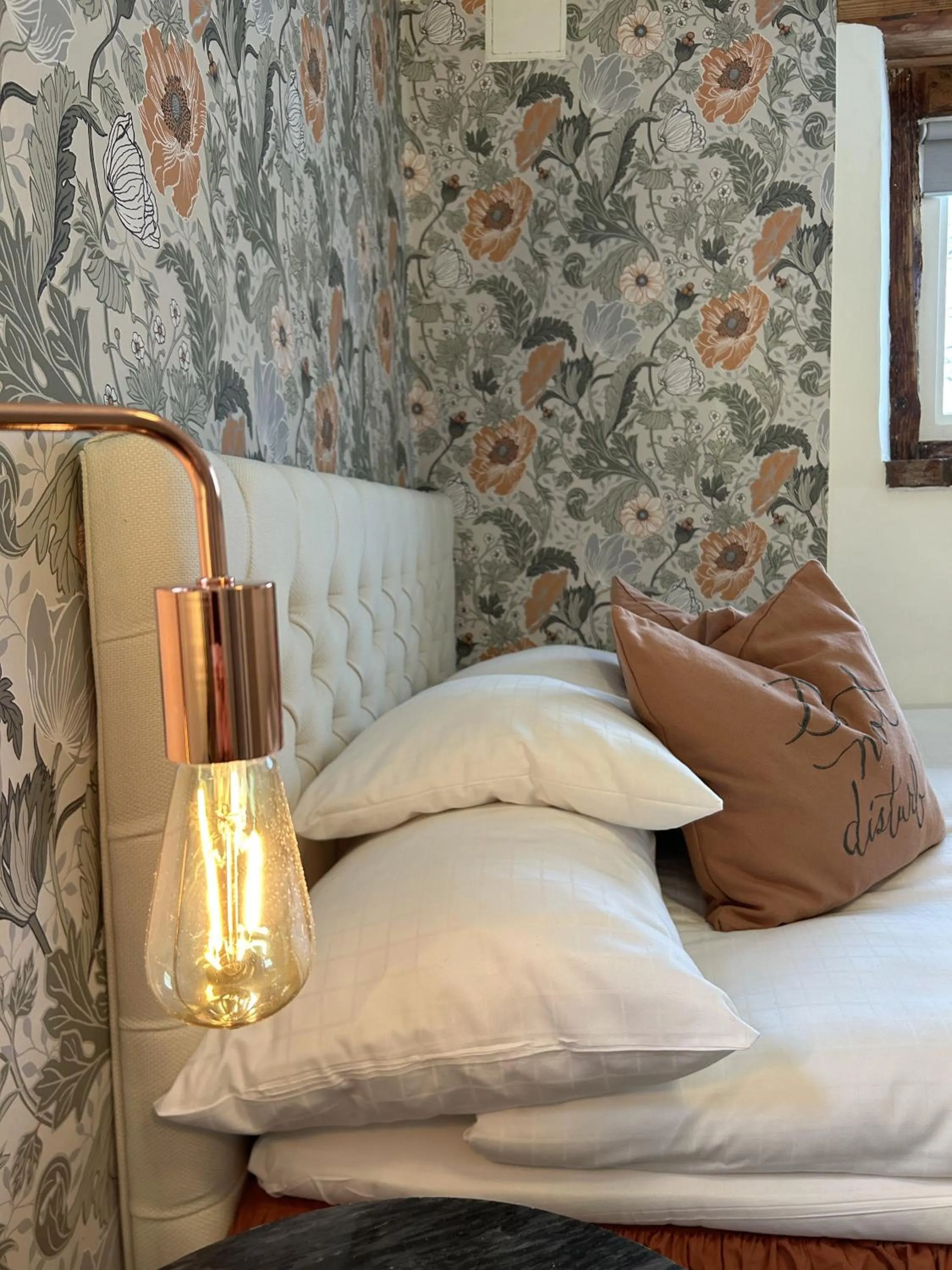 Bed in Halmstad Gårdshotell