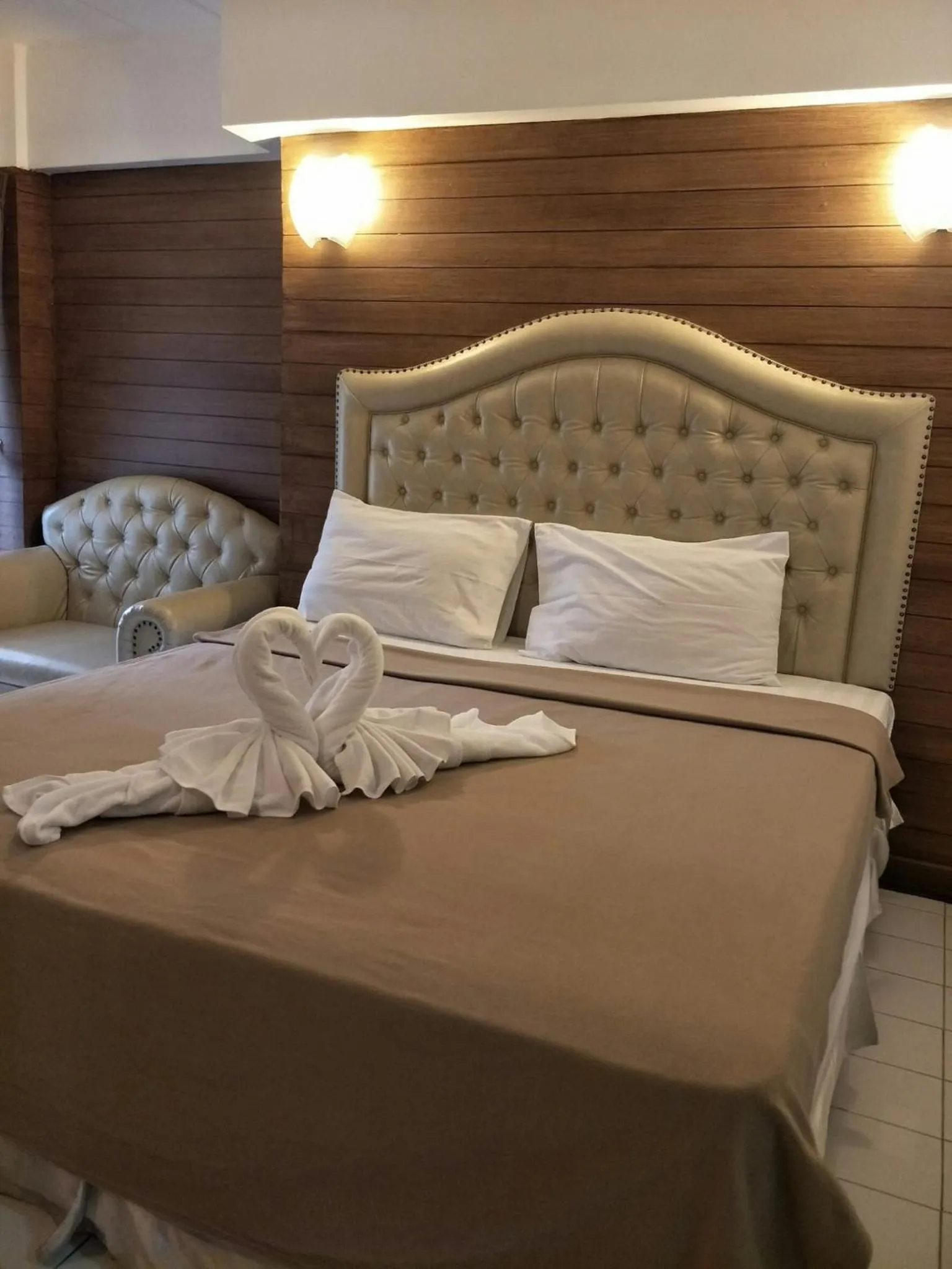 Bed in @42 Residence