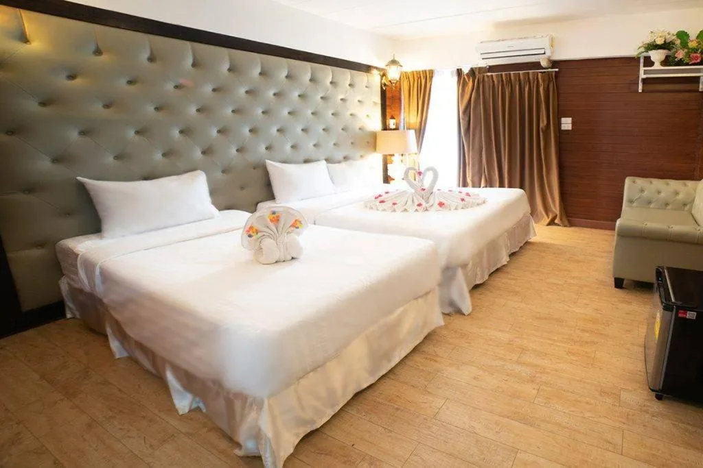 Bed in @42 Residence