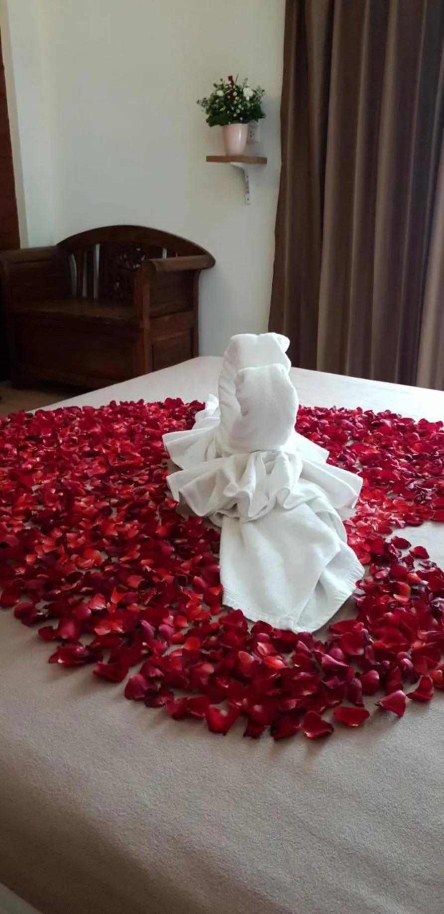 Bed in @42 Residence