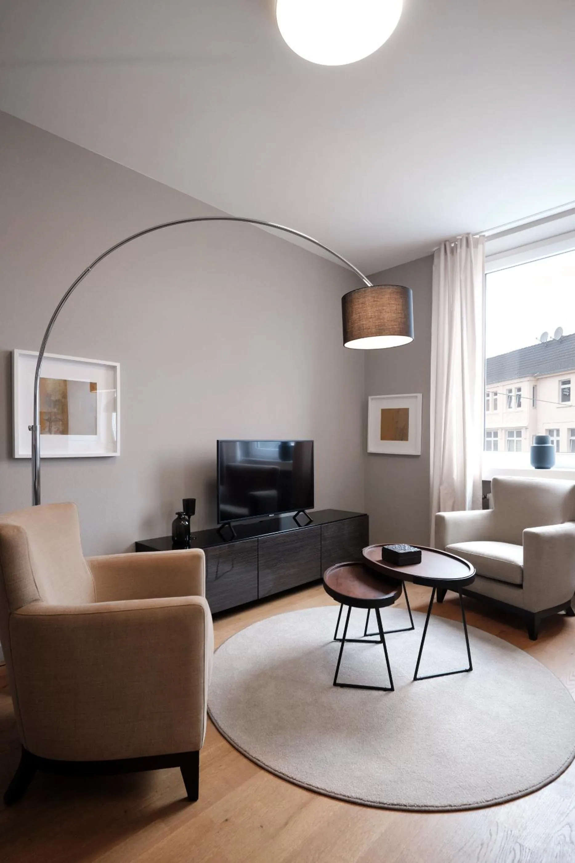 Living room in SAXX Apartments "Goldberg Karree"