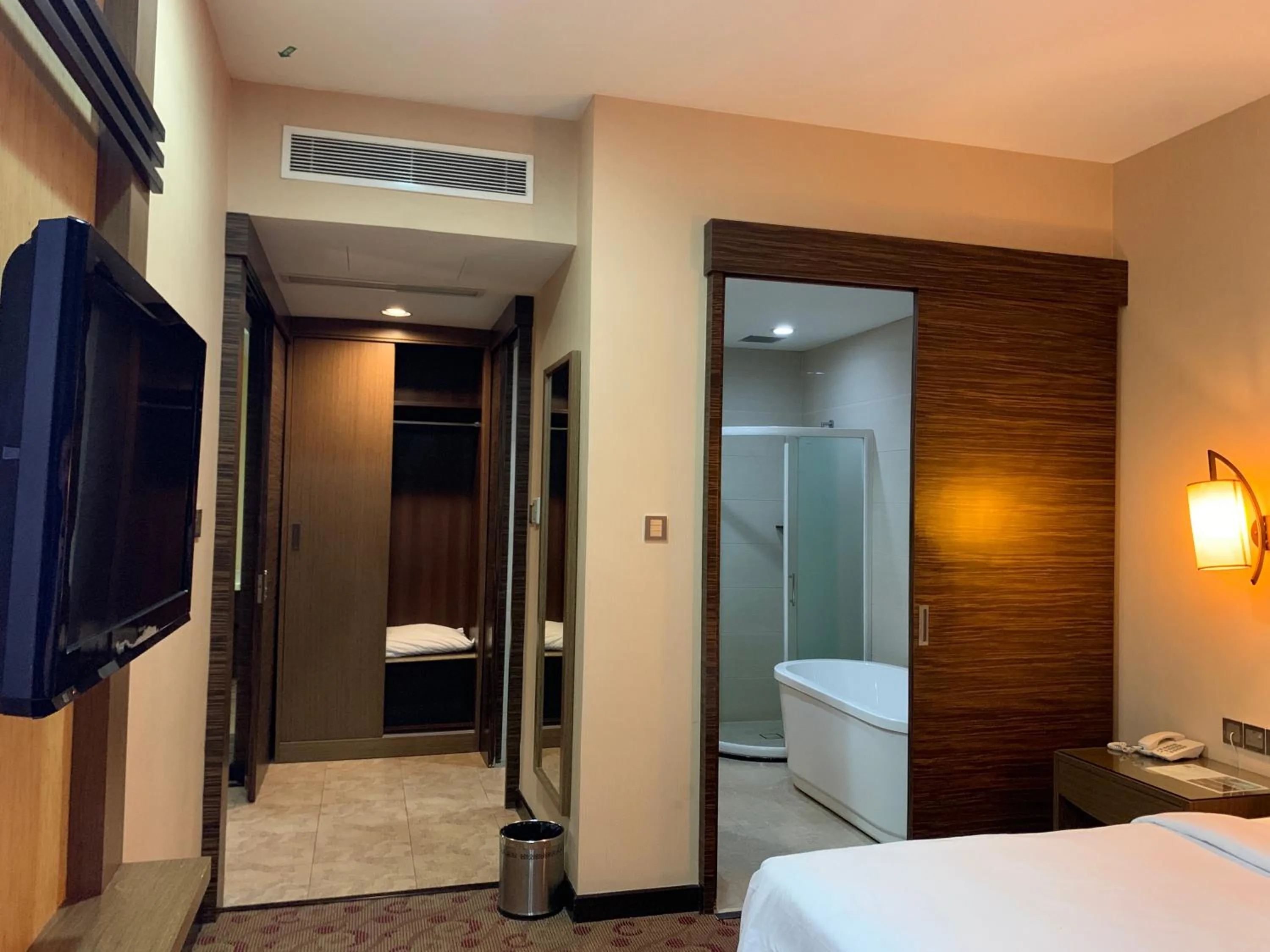 Photo of the whole room, Bed in Sento Hotel