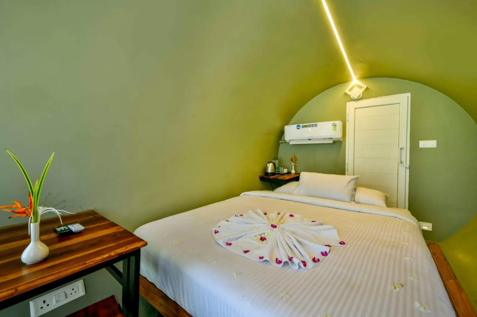 Bed in GoGo Land Resort & Adventurous Sports