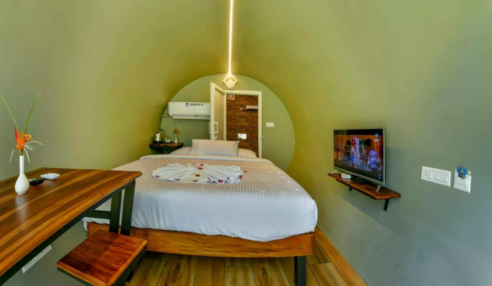 Bed in GoGo Land Resort & Adventurous Sports