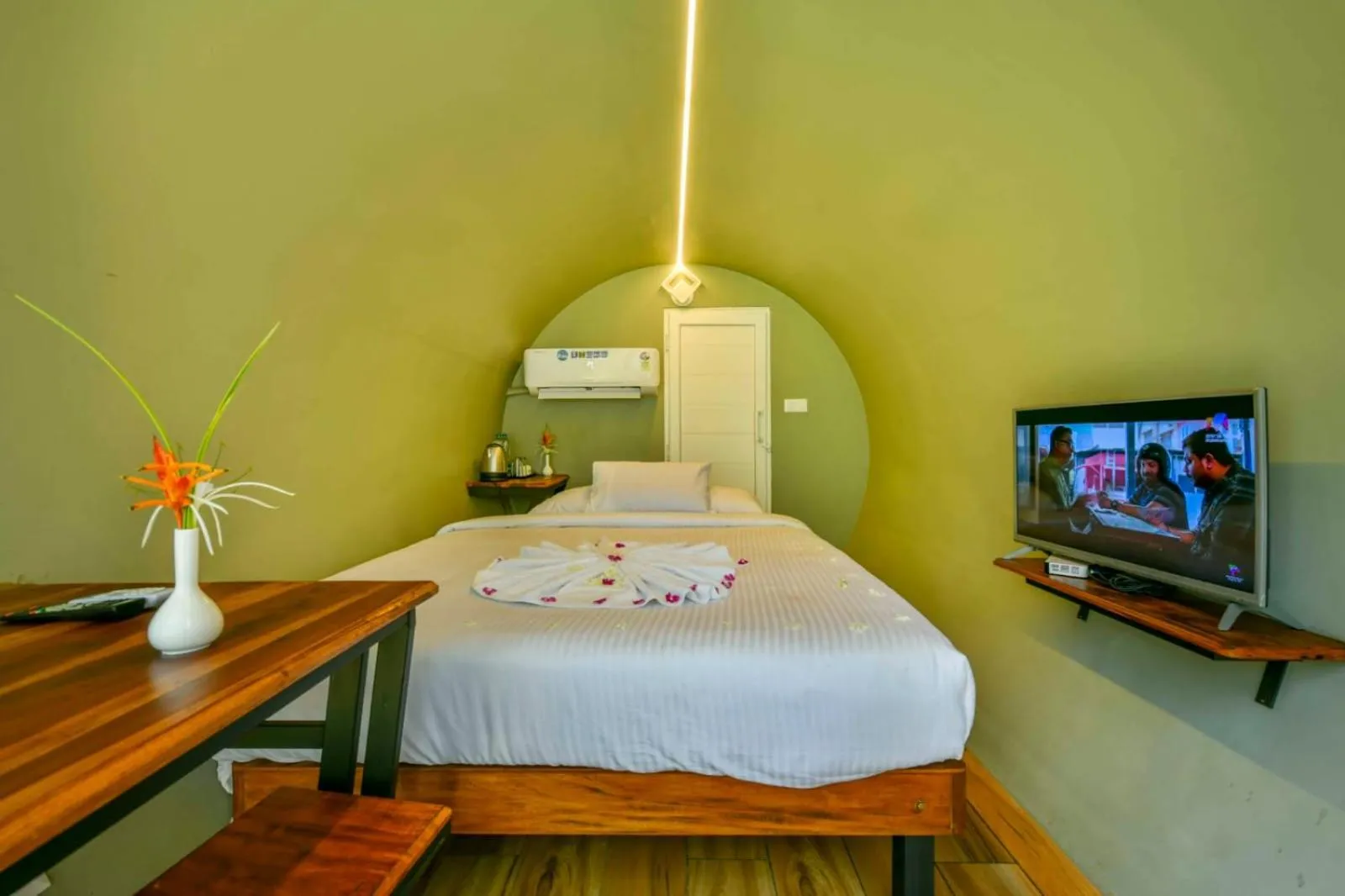 Bed in GoGo Land Resort & Adventurous Sports