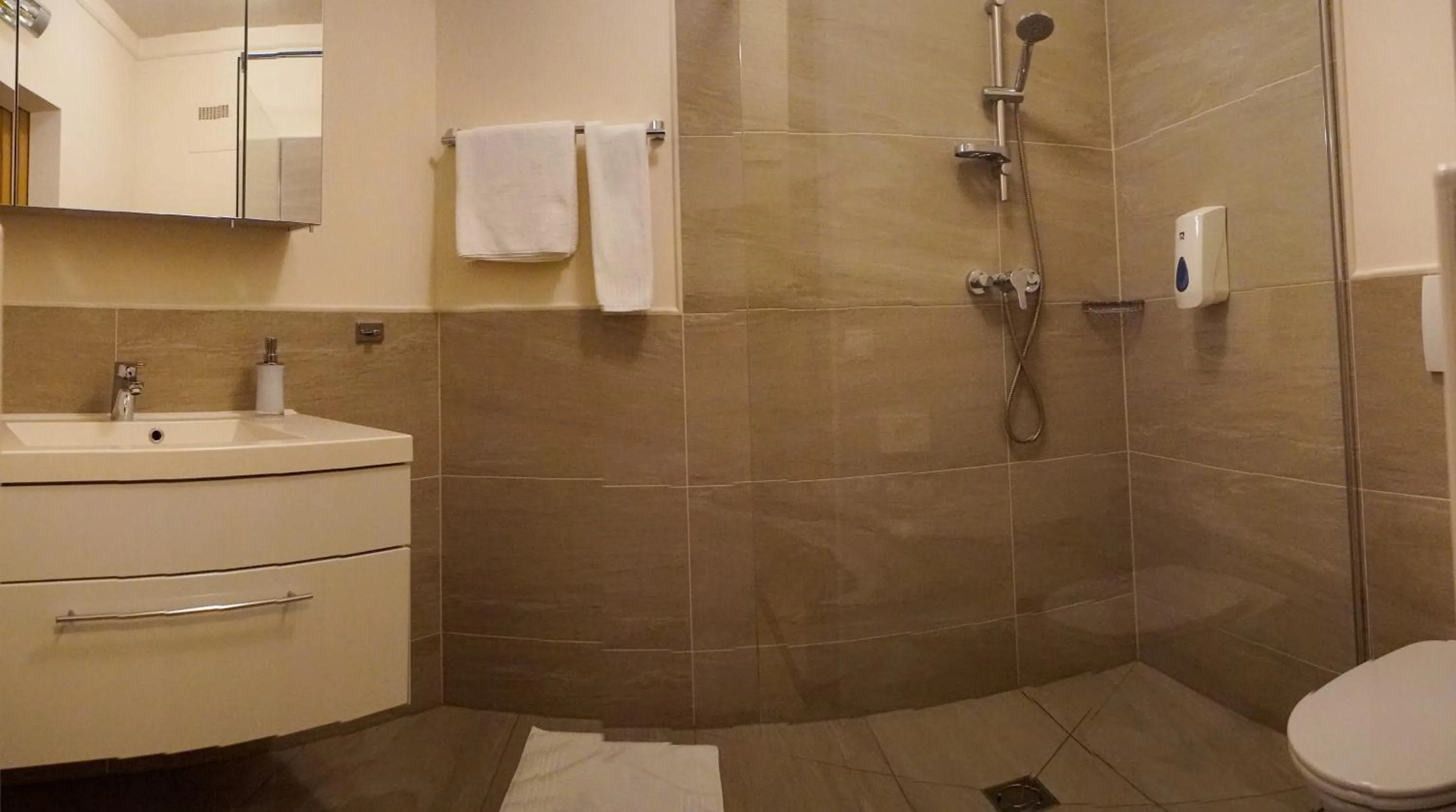 Bathroom in Hotel-Restaurant Gollner