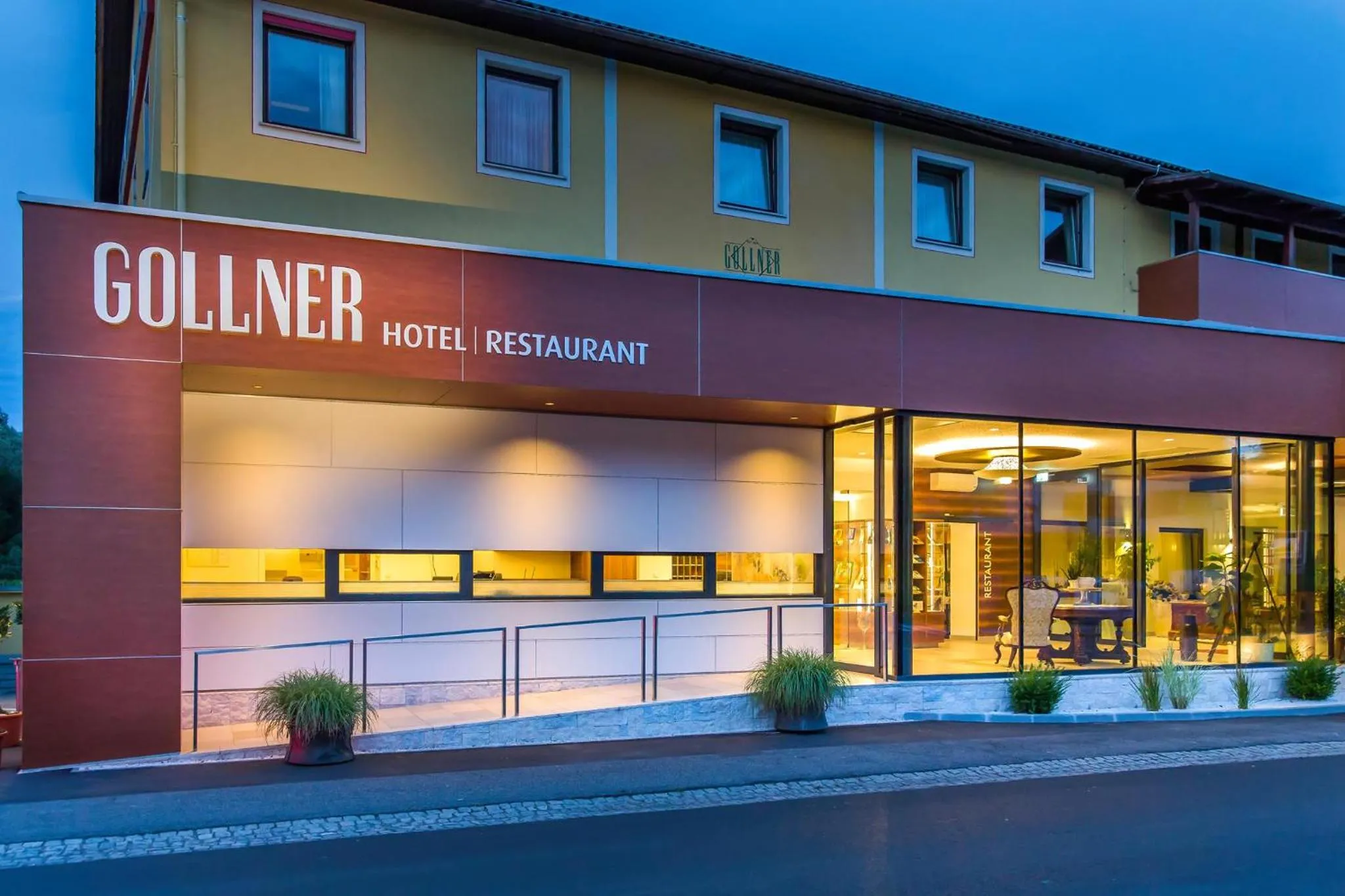 Facade/entrance in Hotel-Restaurant Gollner