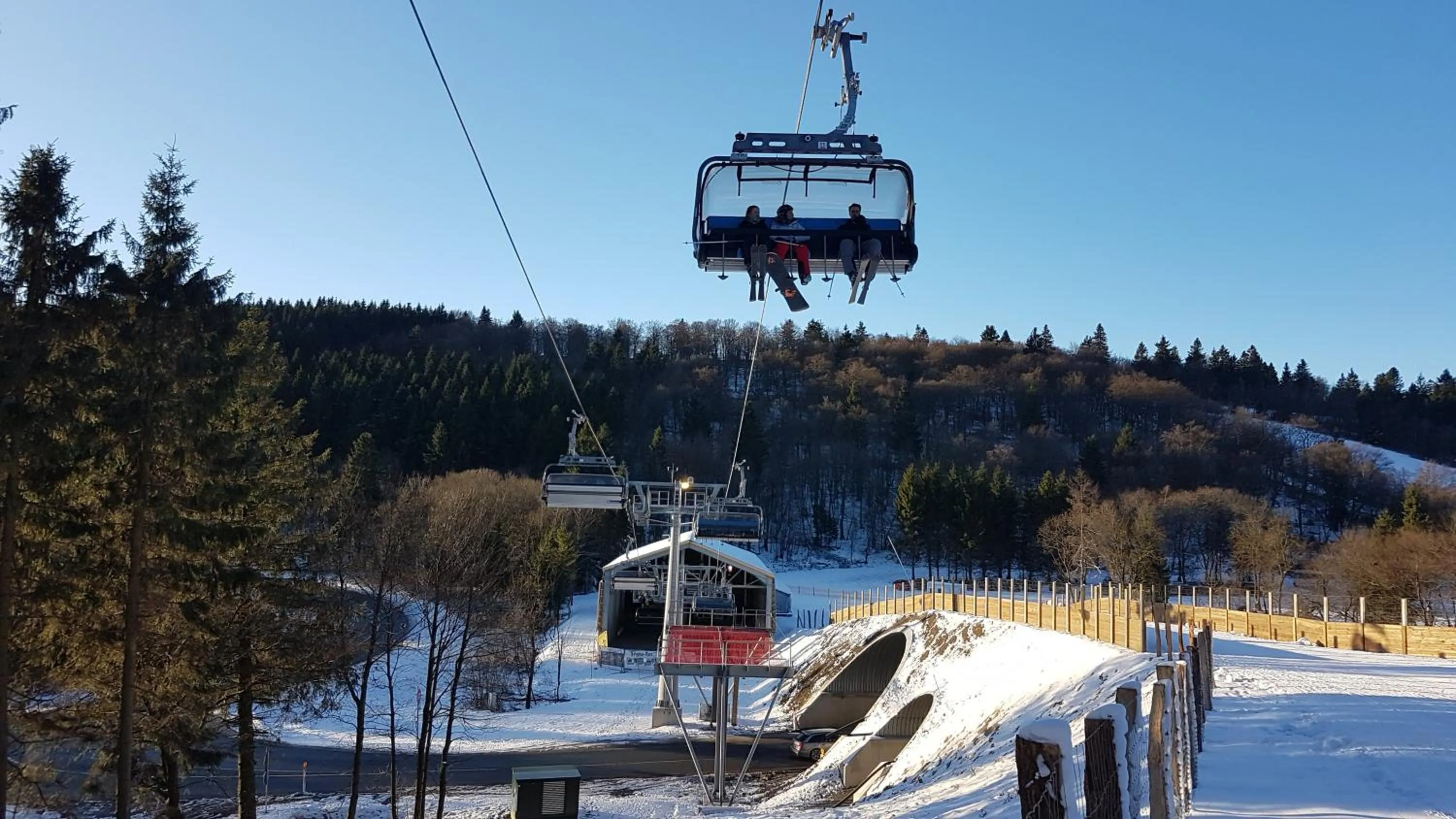 Skiing in Hotel Winterberg Resort