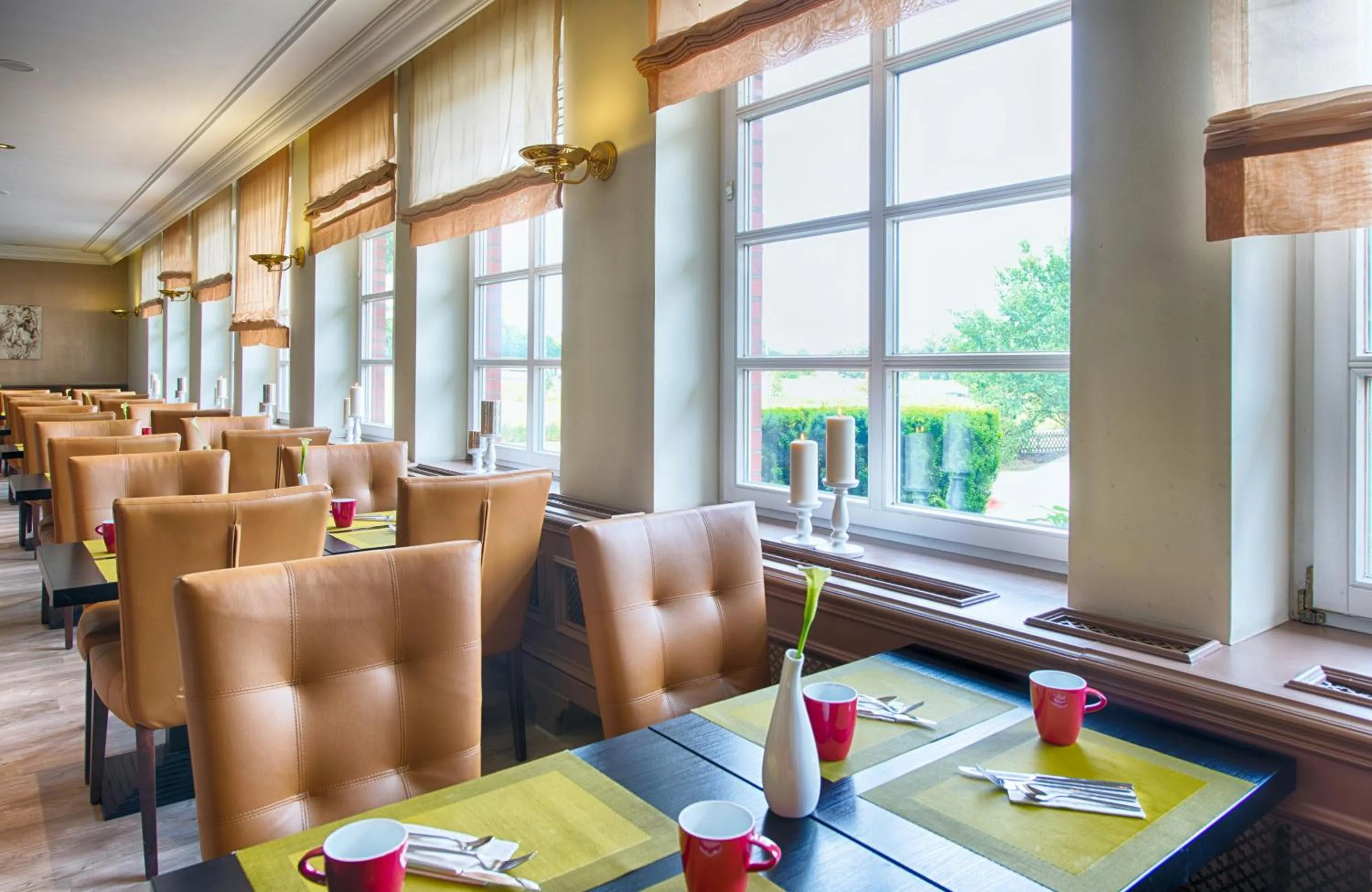 Breakfast in Leonardo Hotel Hamburg Stillhorn