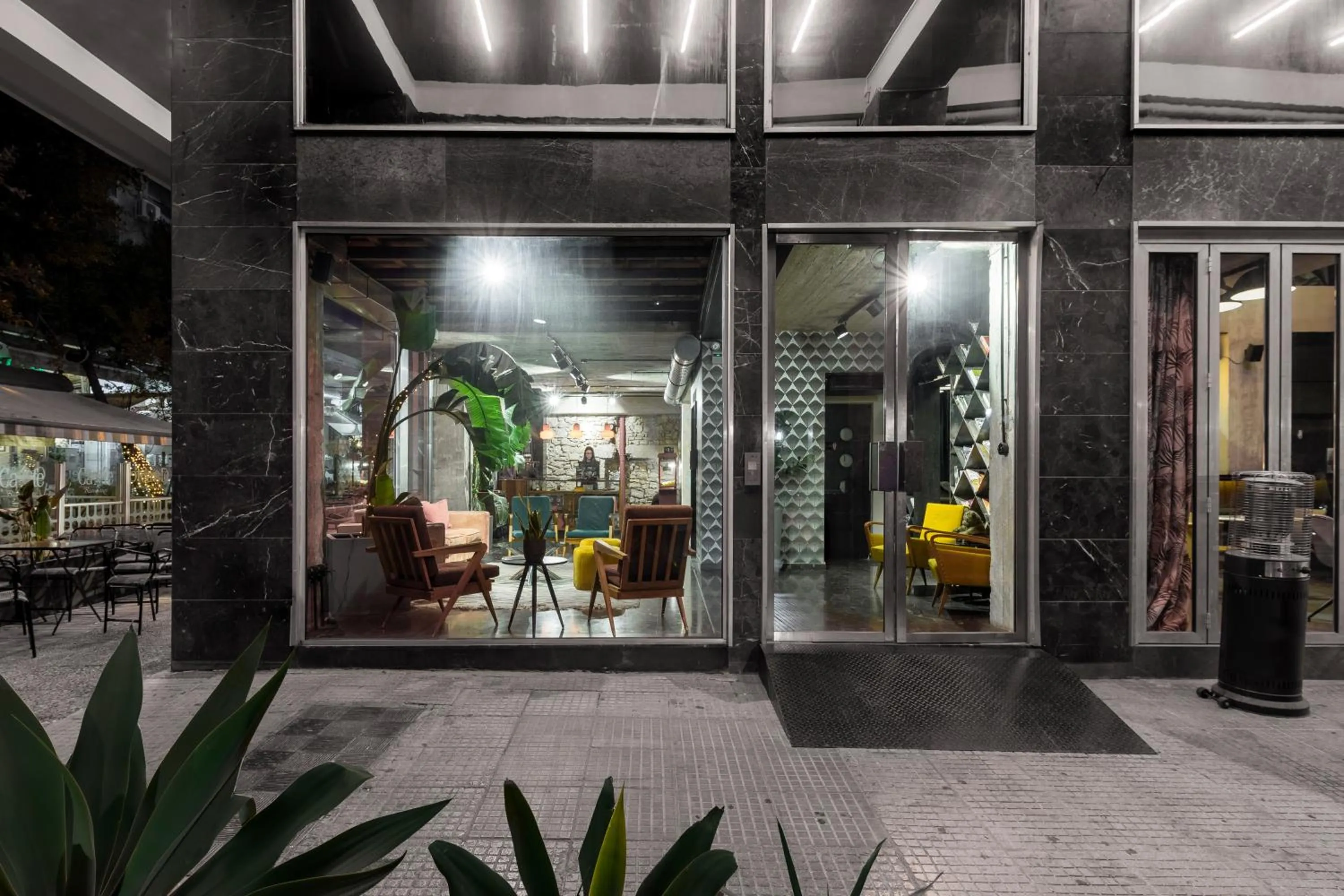 Max Brown Hotel Downtown Part of Sircle Collection Formally known as Dave Red