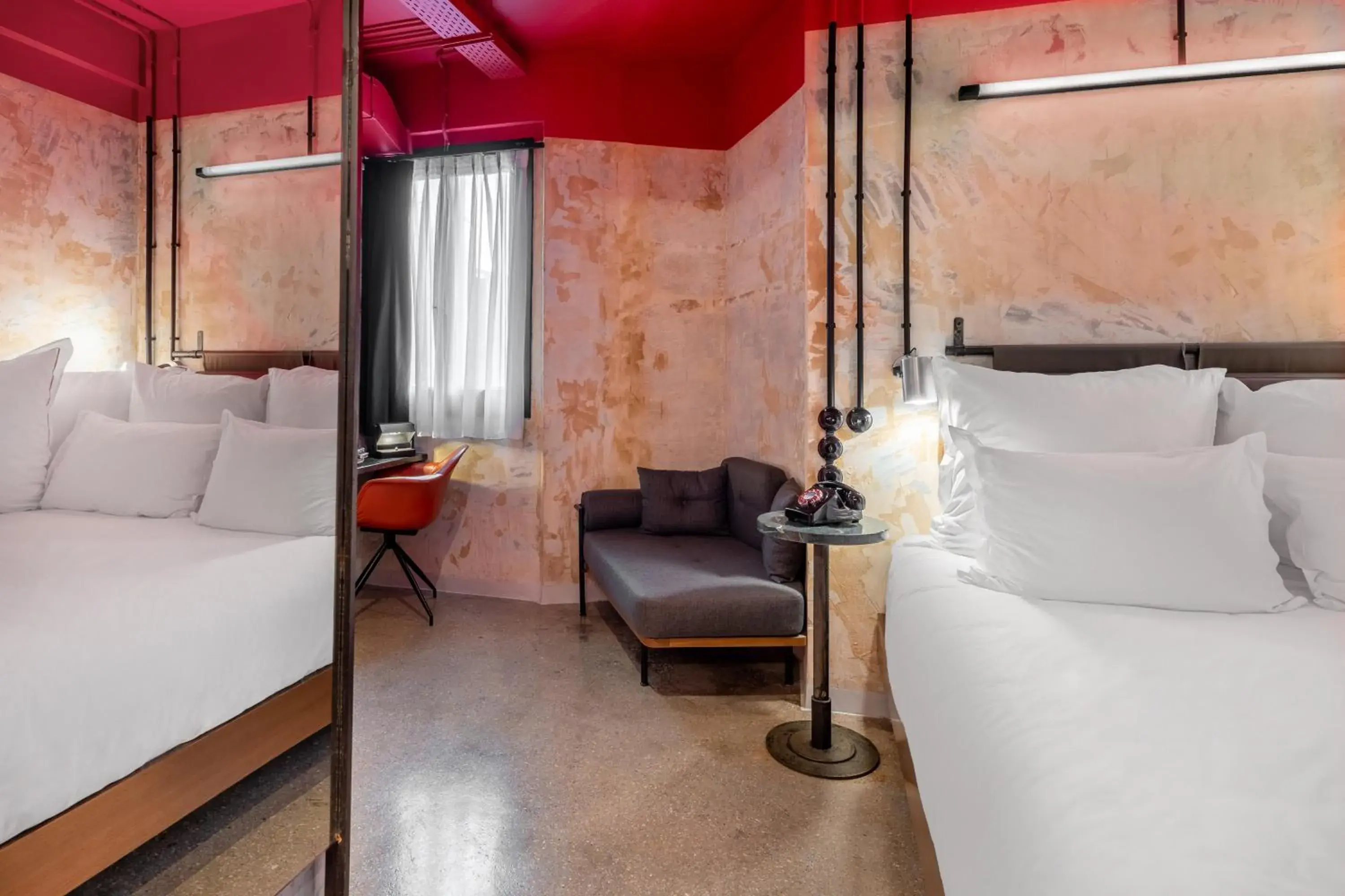 Deluxe Double Room in Max Brown Hotel Downtown Part of Sircle Collection Formally known as Dave Red Deluxe Double Room in Max Brown Hotel Downtown Part of Sircle Collection Formally known as Dave Red