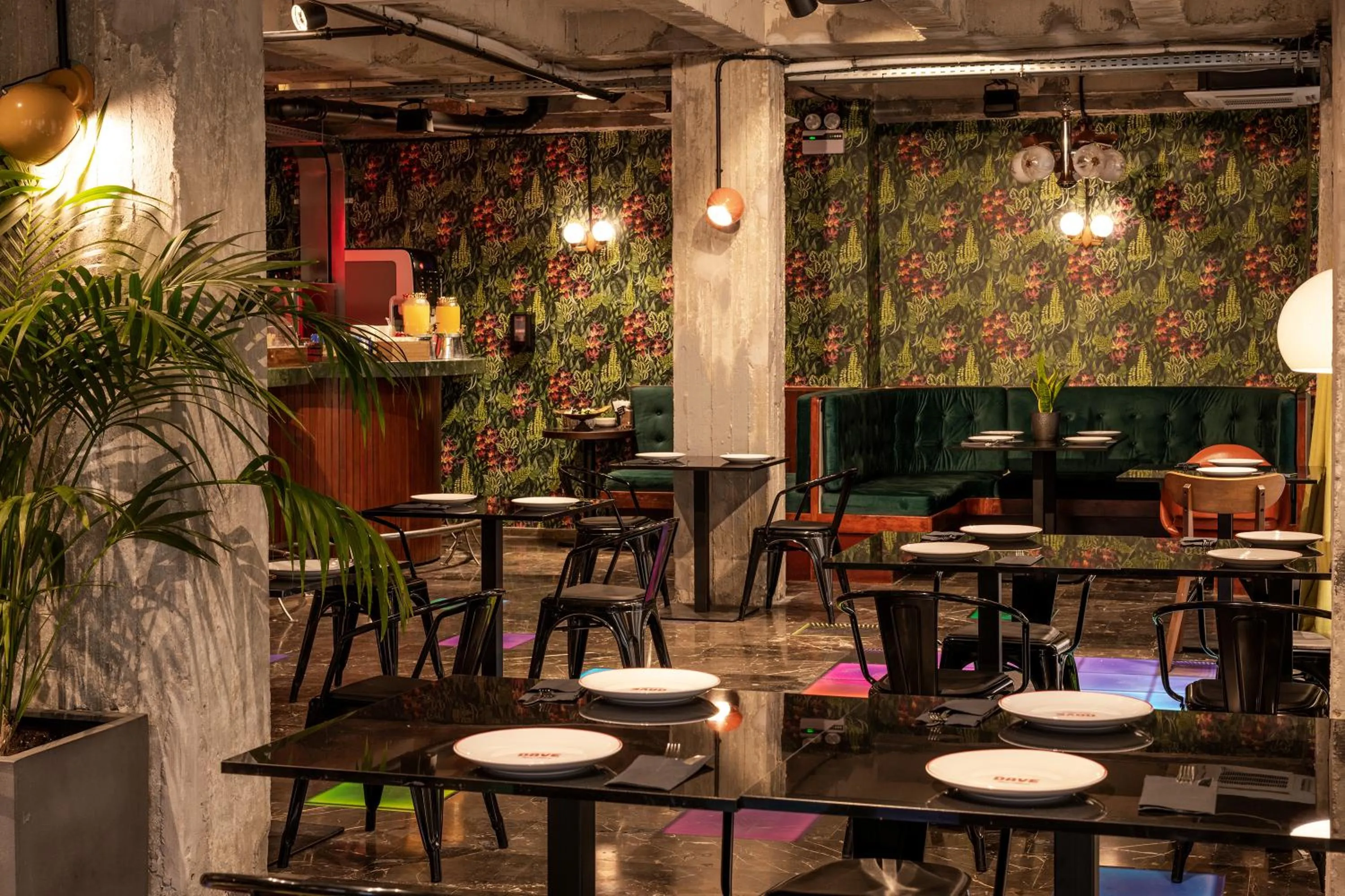 Max Brown Hotel Downtown Part of Sircle Collection Formally known as Dave Red