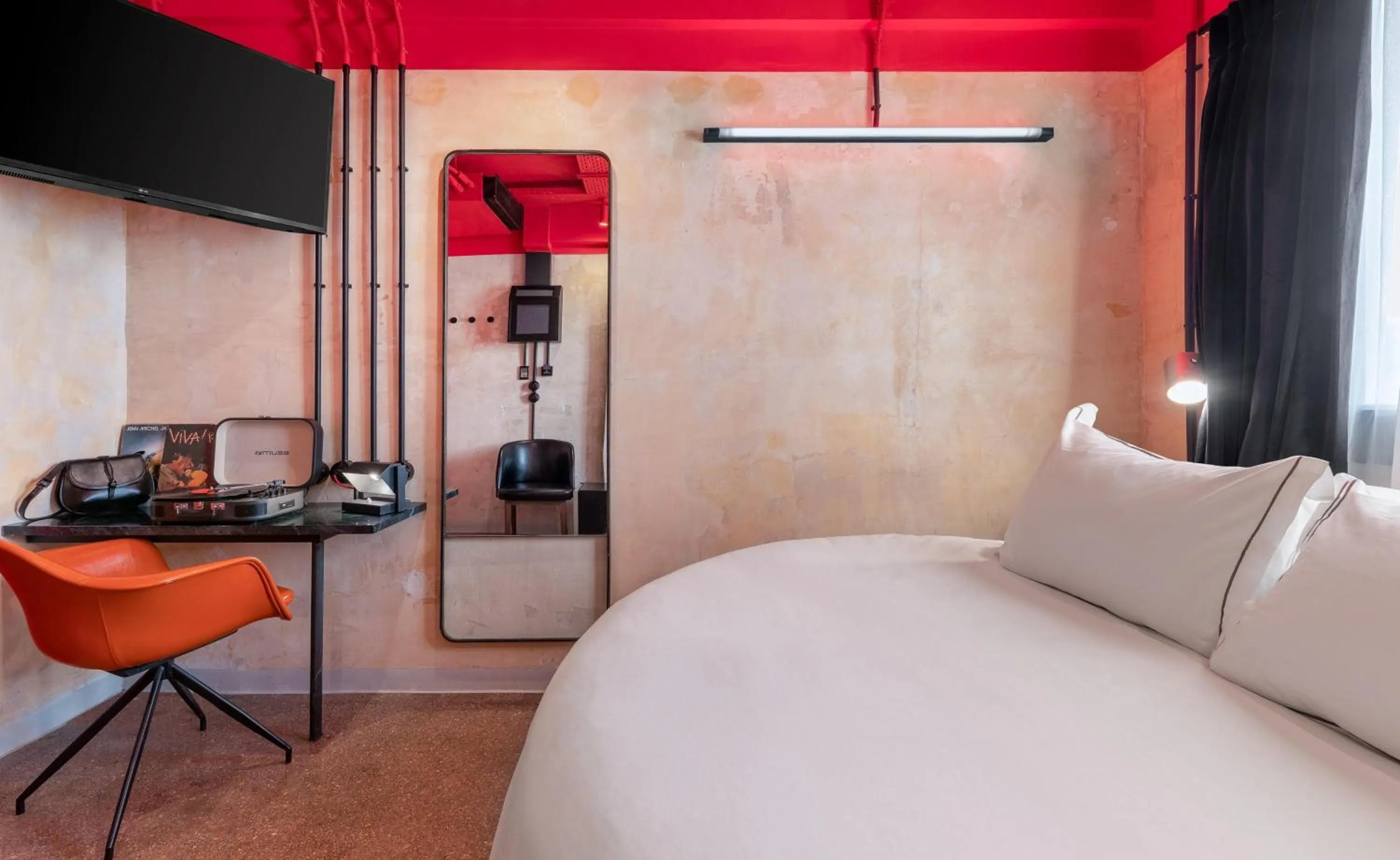 Bathroom, Bed in Dave Red Athens