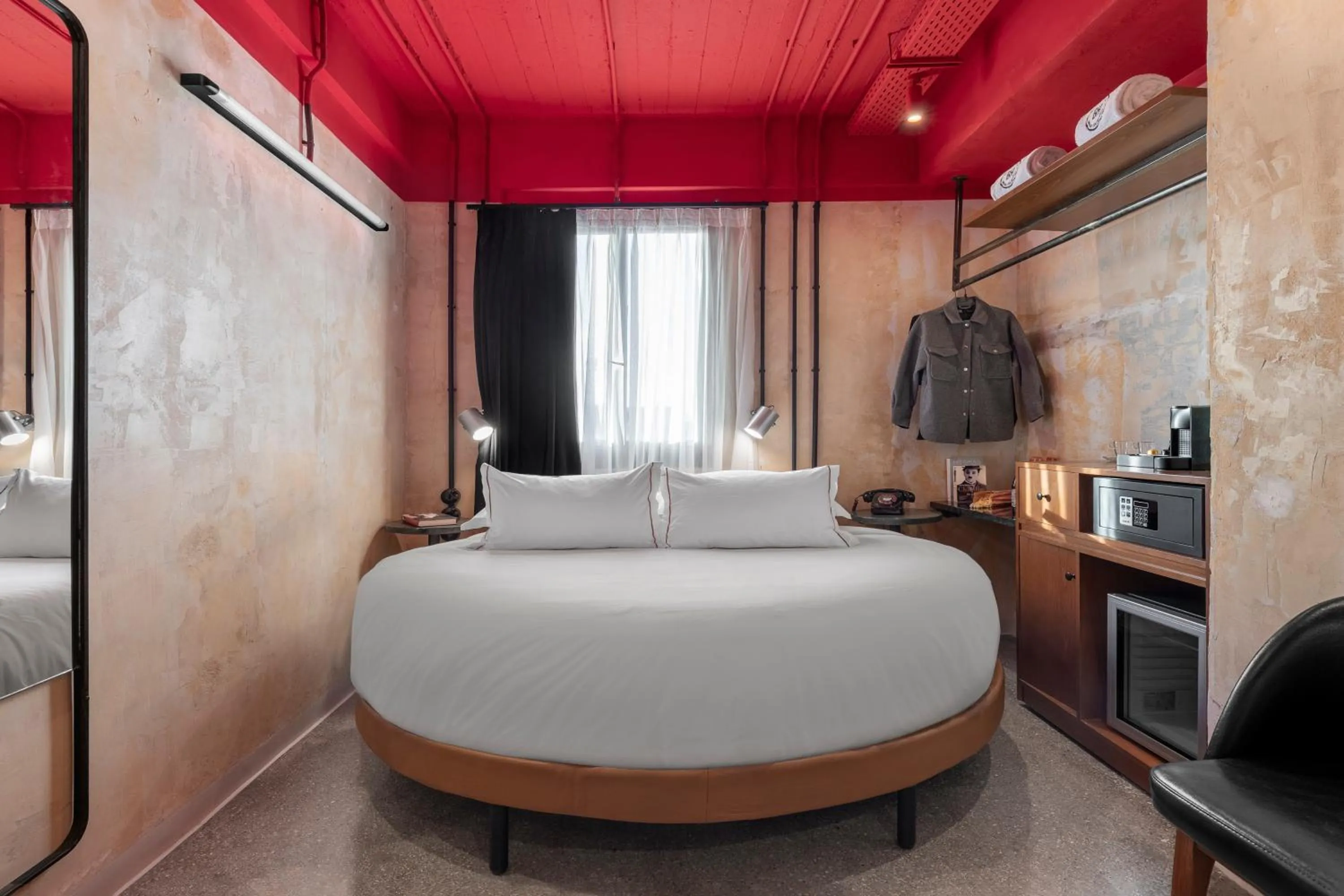 Bed in Max Brown Hotel Downtown Part of Sircle Collection Formally known as Dave Red