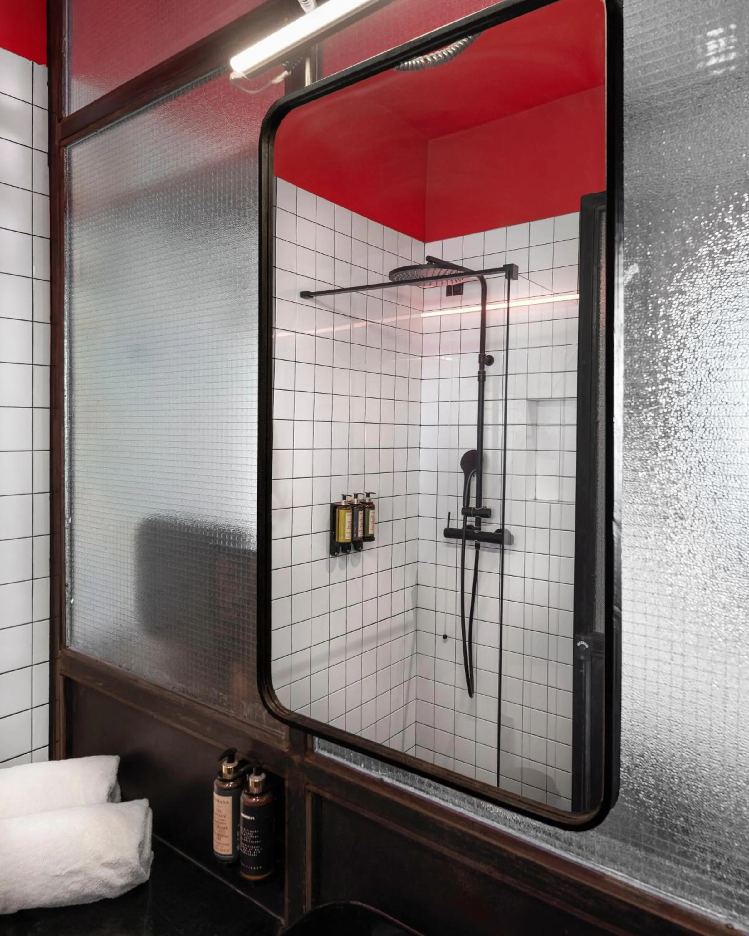 Max Brown Hotel Downtown Part of Sircle Collection Formally known as Dave Red