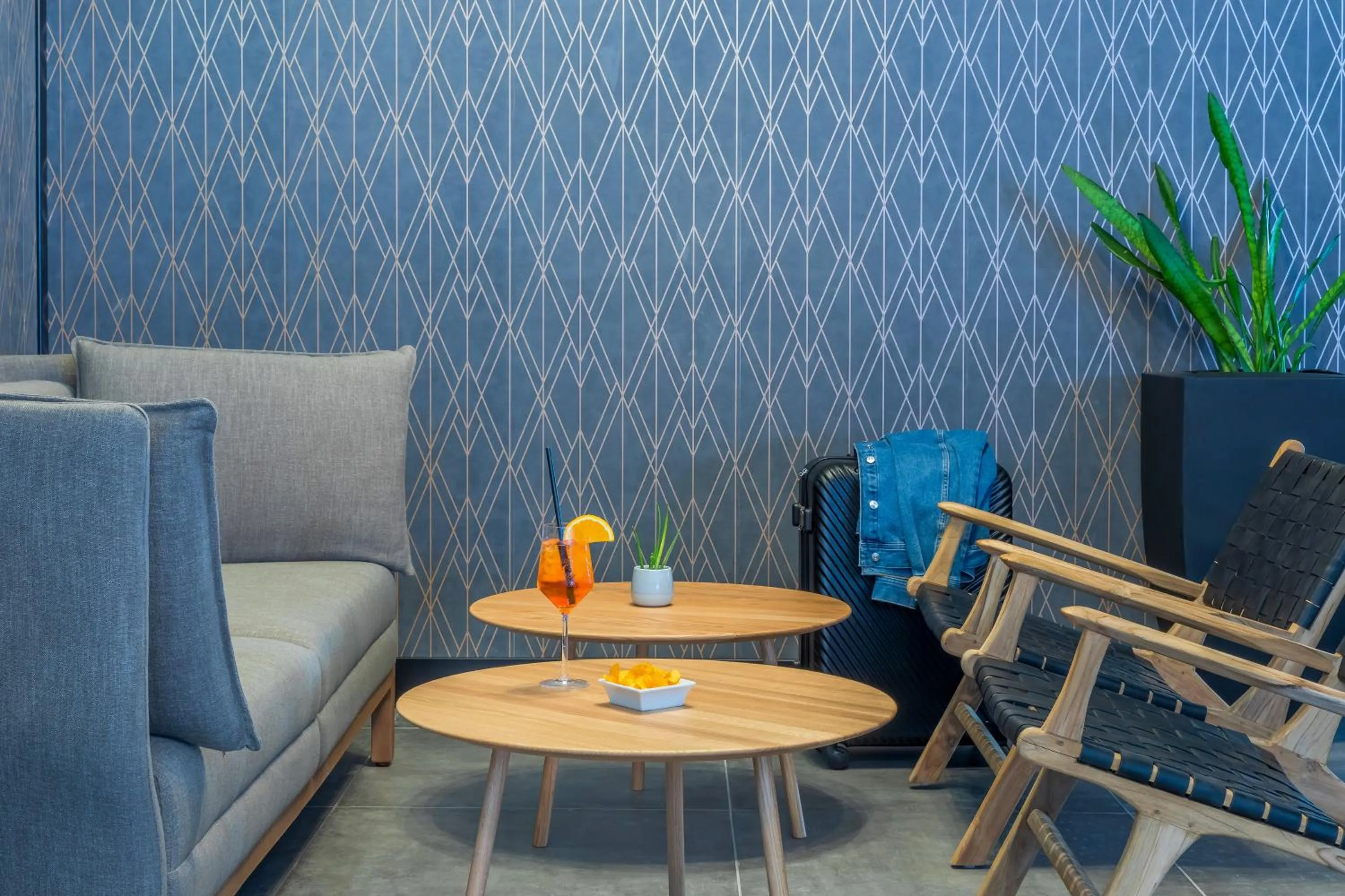 Lobby or reception in Hotel Oberhausen Neue Mitte affiliated by Meliá