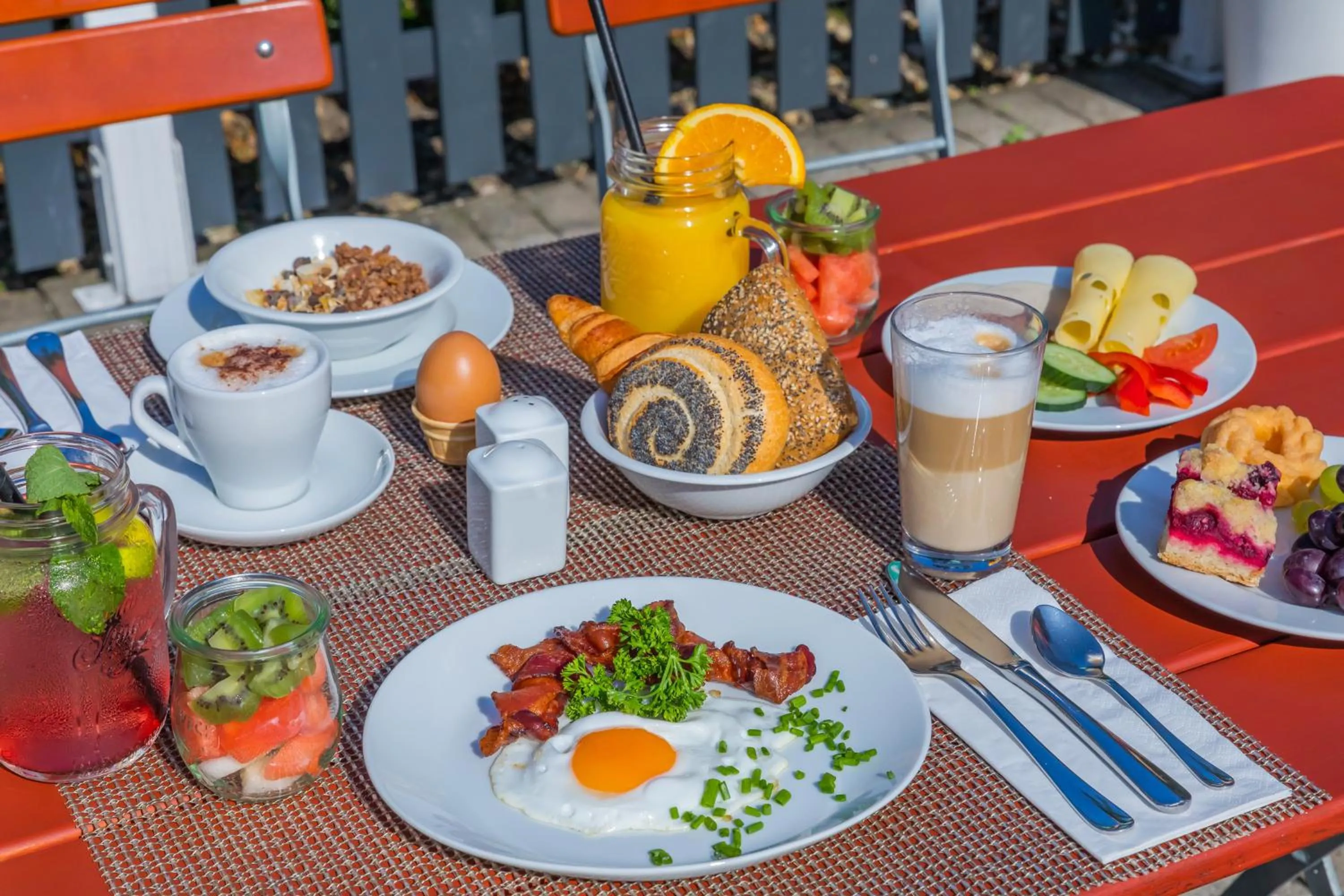 Food and drinks in Hotel Oberhausen Neue Mitte affiliated by Meliá