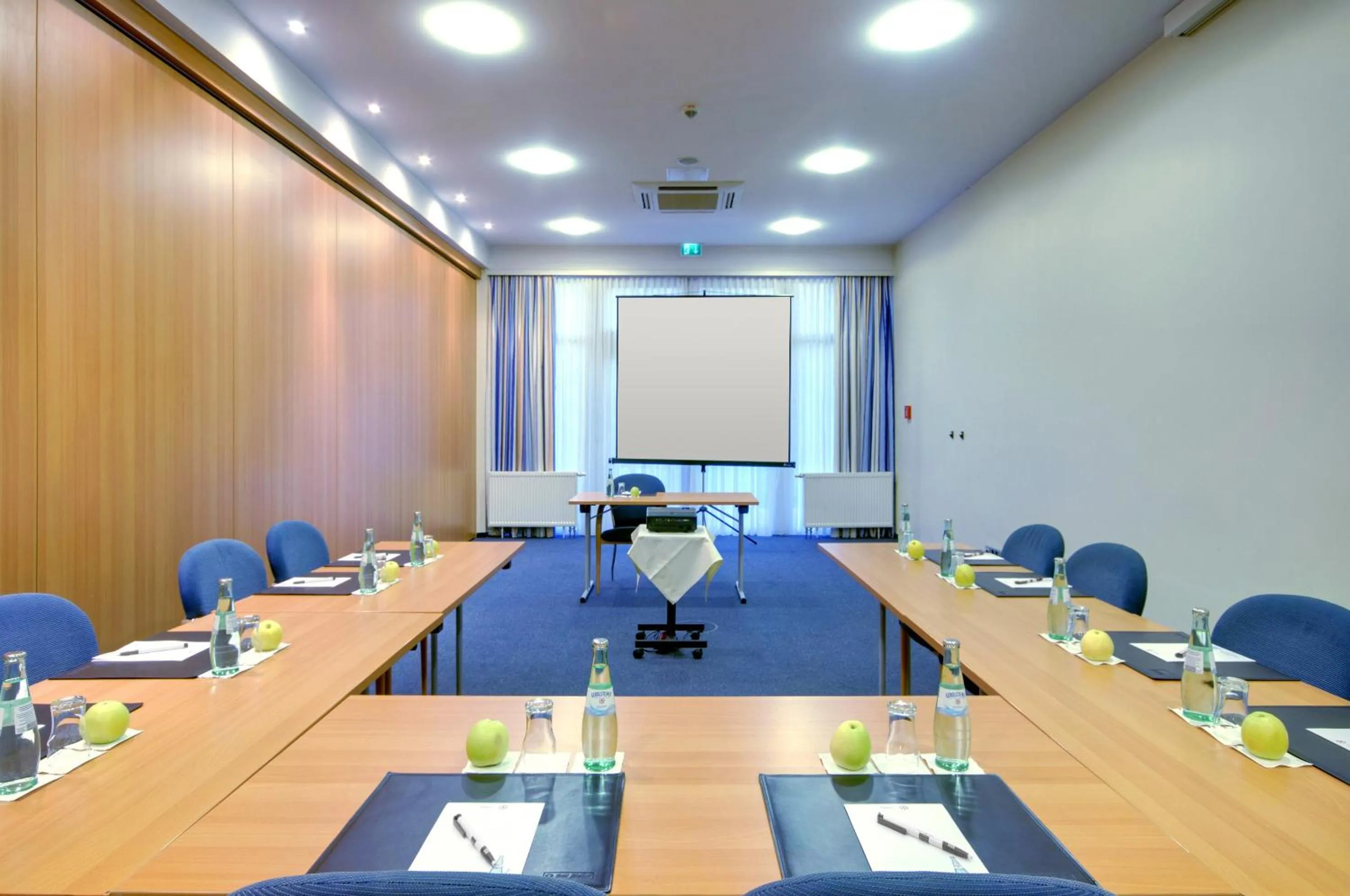 Meeting/conference room in Hotel Oberhausen Neue Mitte affiliated by Meliá