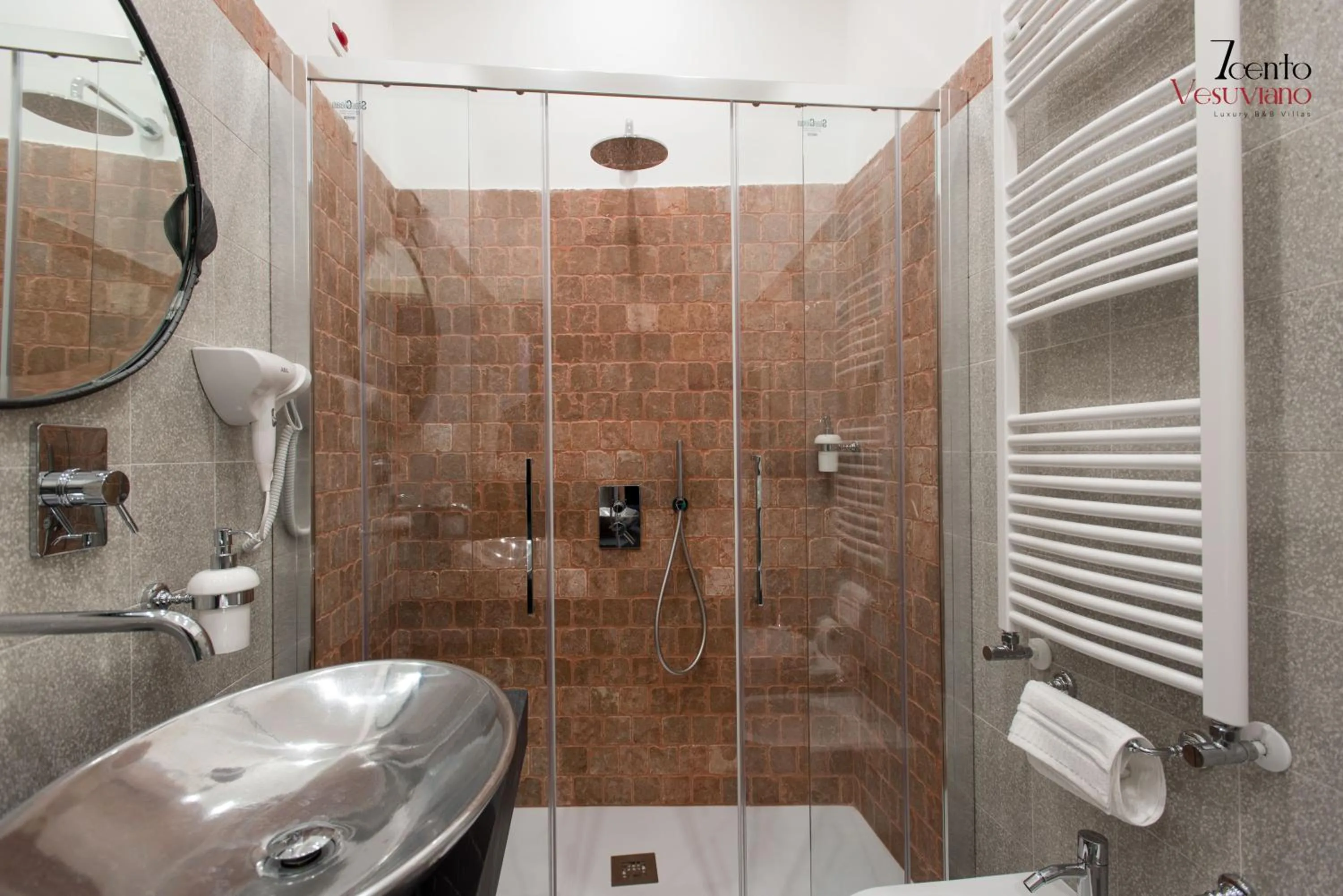 Bathroom in 7cento Vesuviano