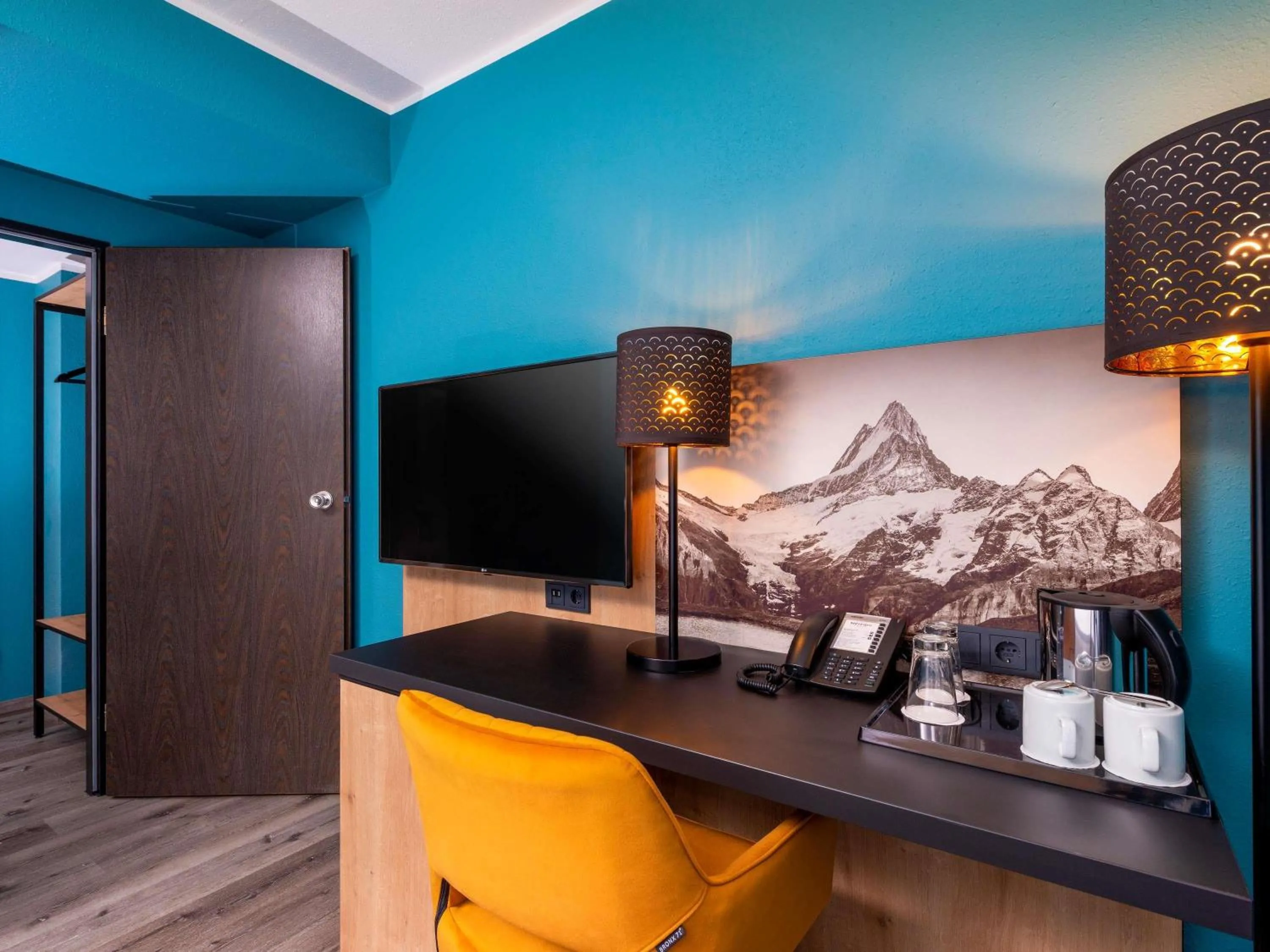 Bedroom in Mercure Hotel München Neuperlach Süd