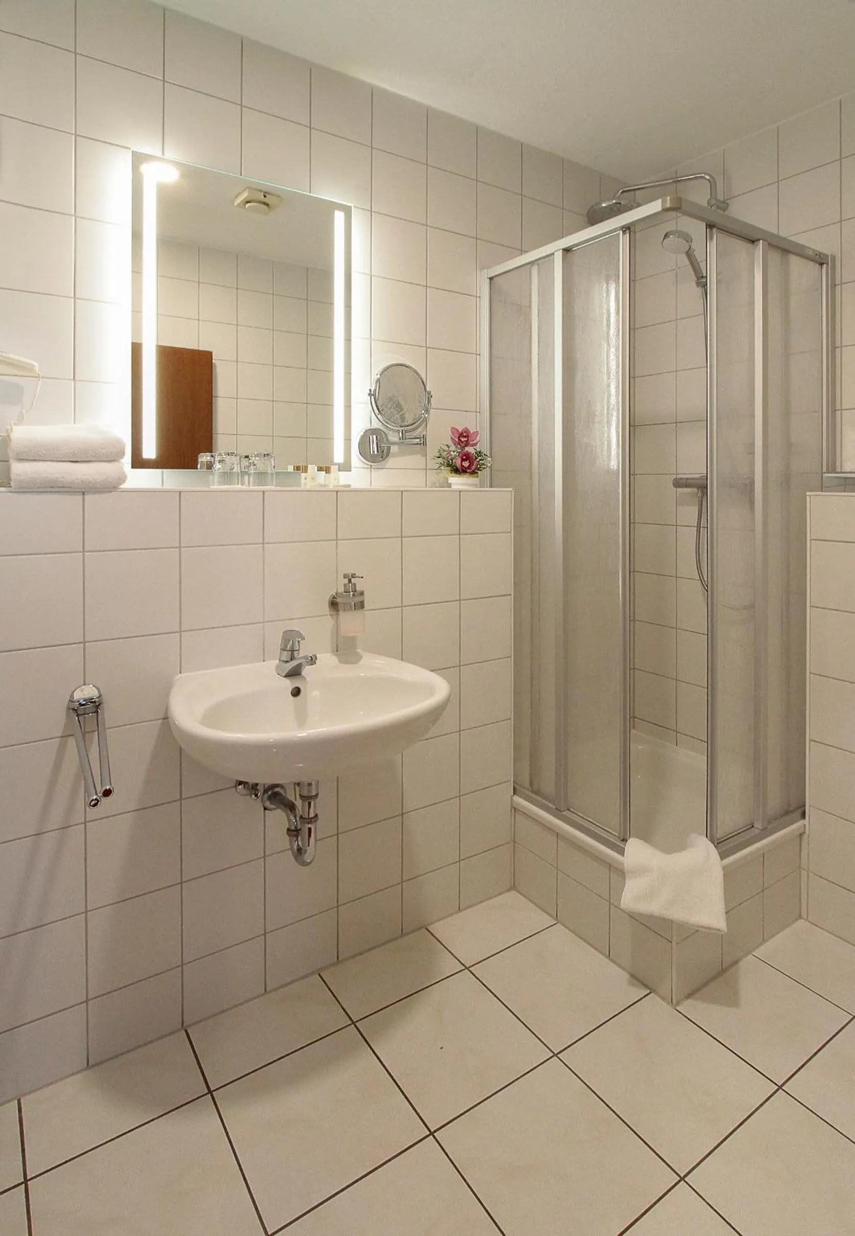 Shower in Burg Hotel Ziesar