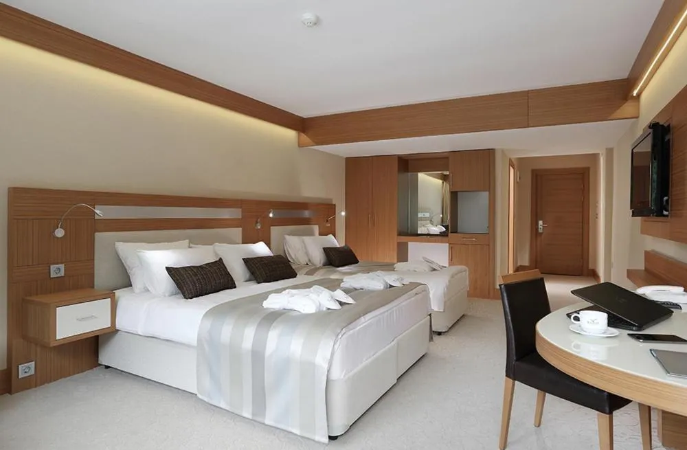 Photo of the whole room, Bed in Kackar Resort Hotel