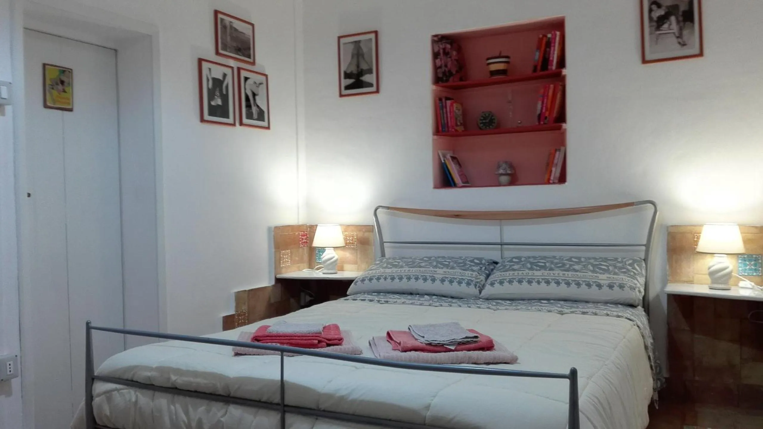 Bedroom, Bed in Zagara di Sicilia