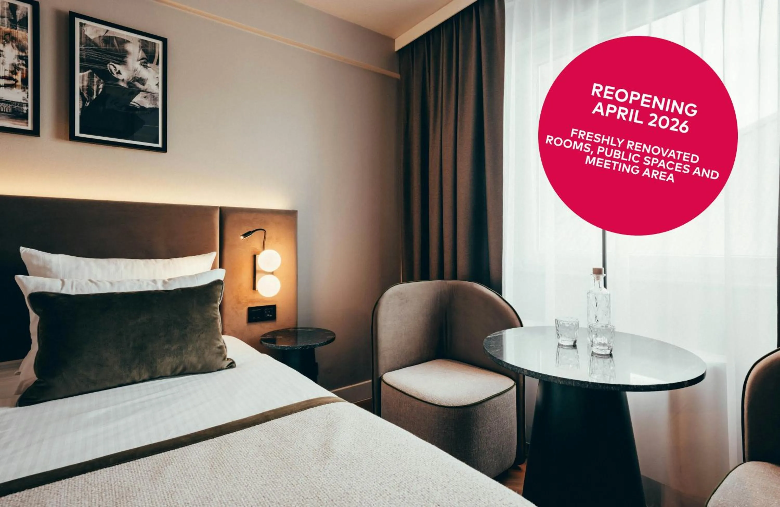 Photo of the whole room, Bed in Leonardo Hotel Köln