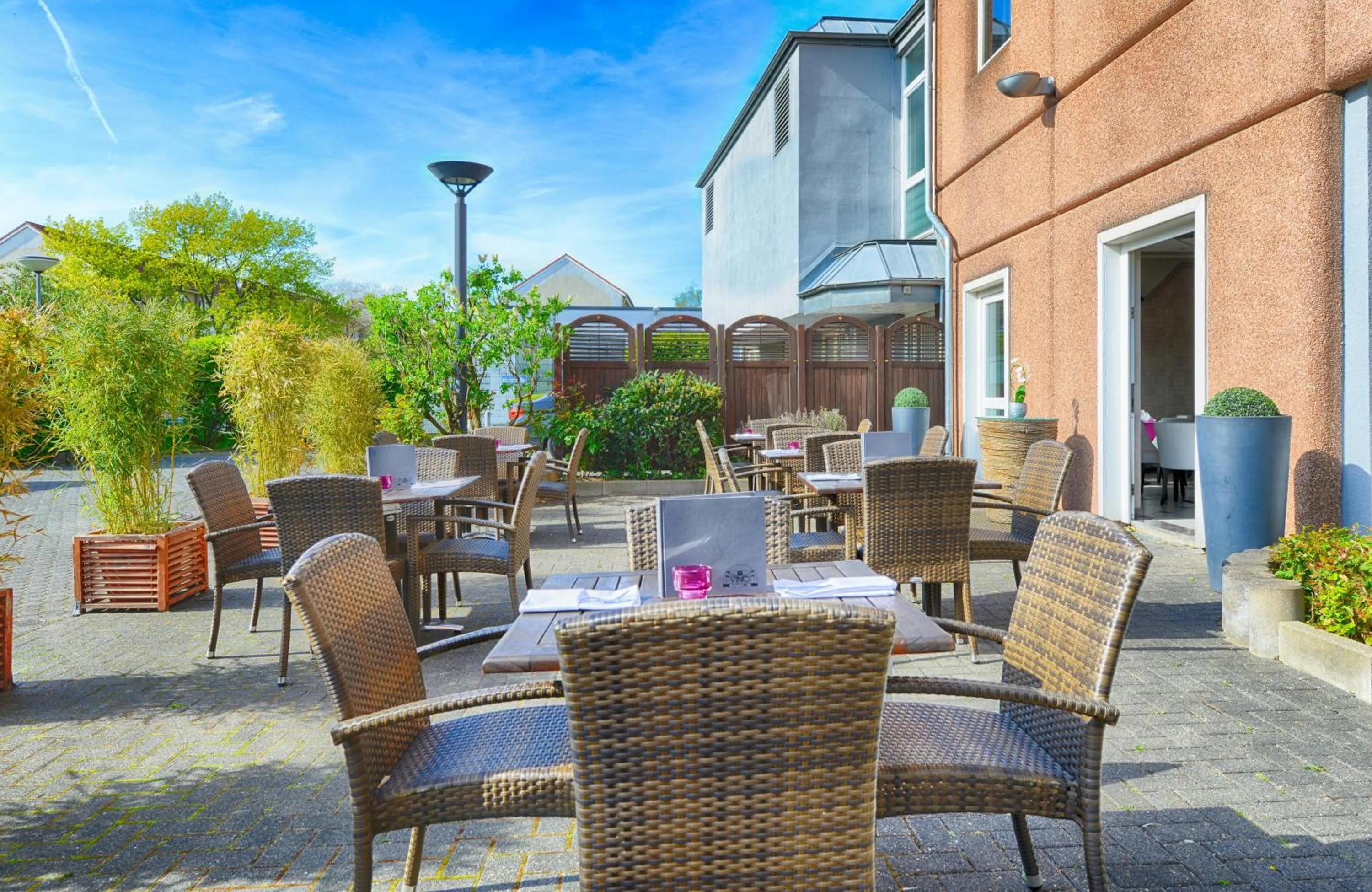 Balcony/Terrace in Leonardo Hotel Köln