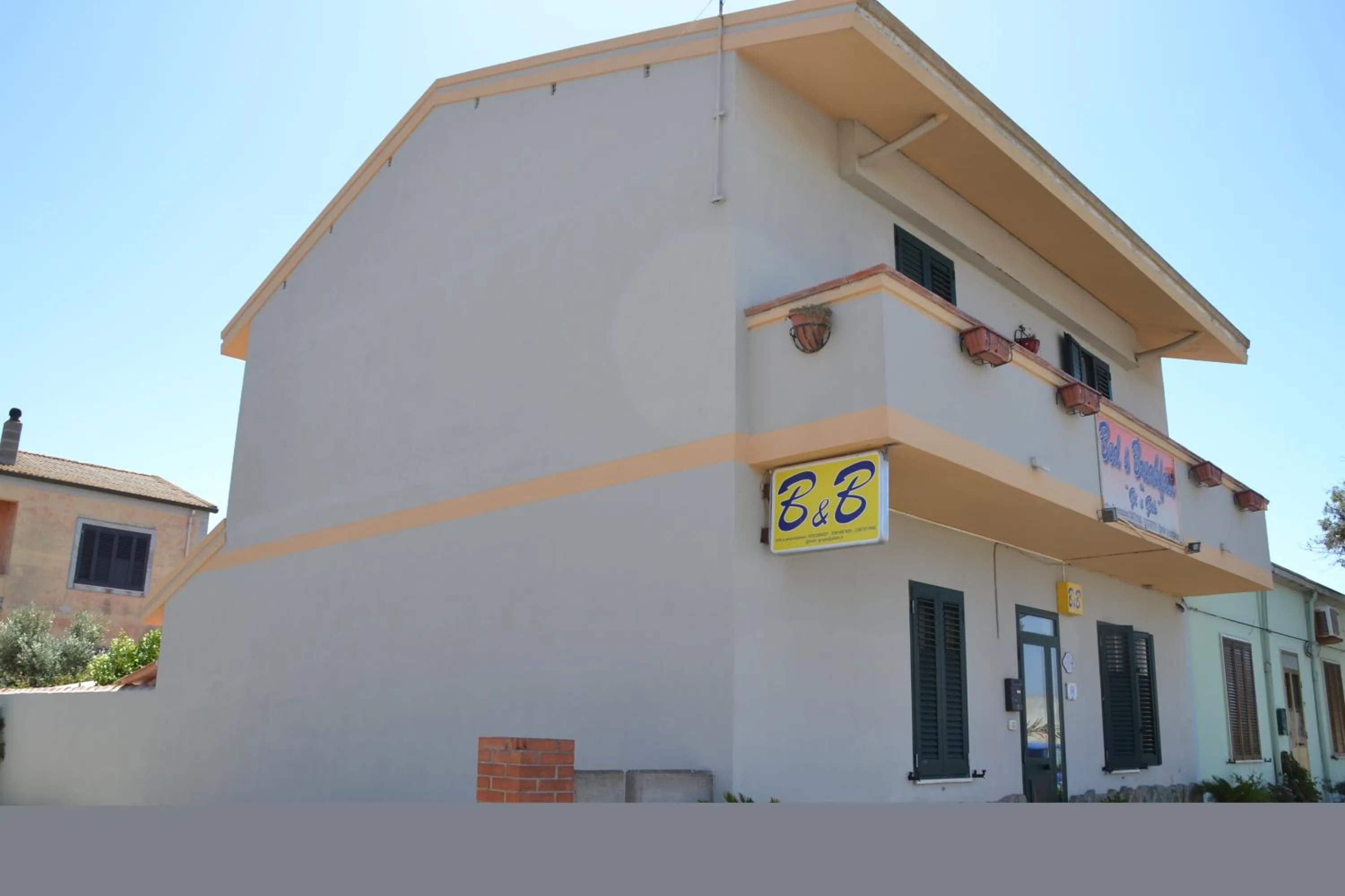 Property building in B&B Gi & Giò