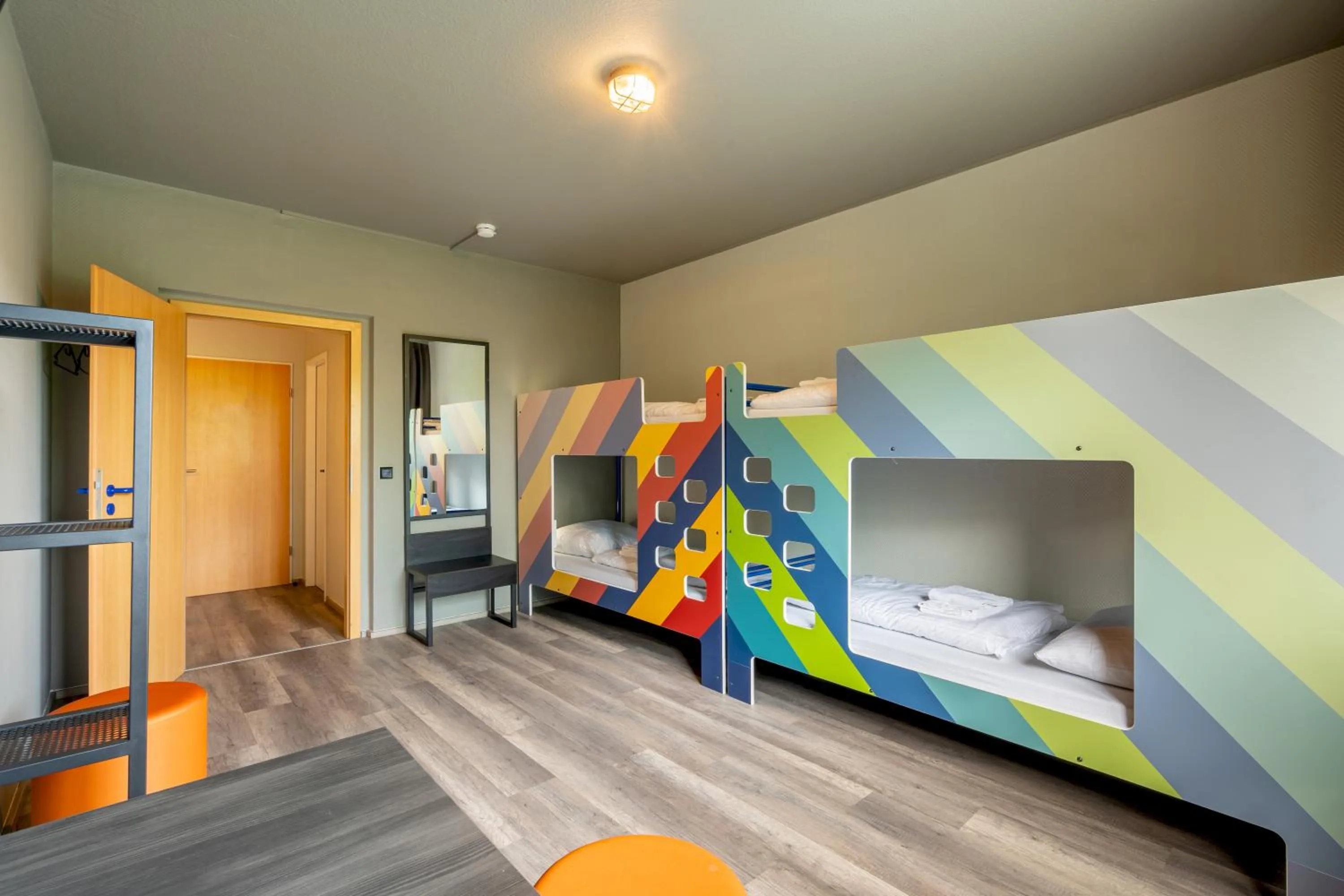 bunk bed, Bed in a&o Berlin Kolumbus